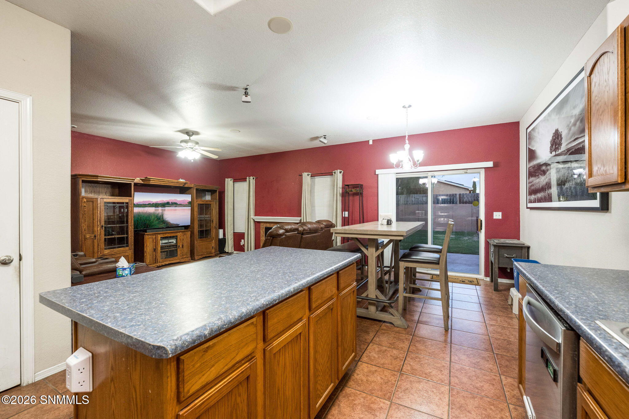 10-web-or-mls-Snappin Homes (Ancho2881)-