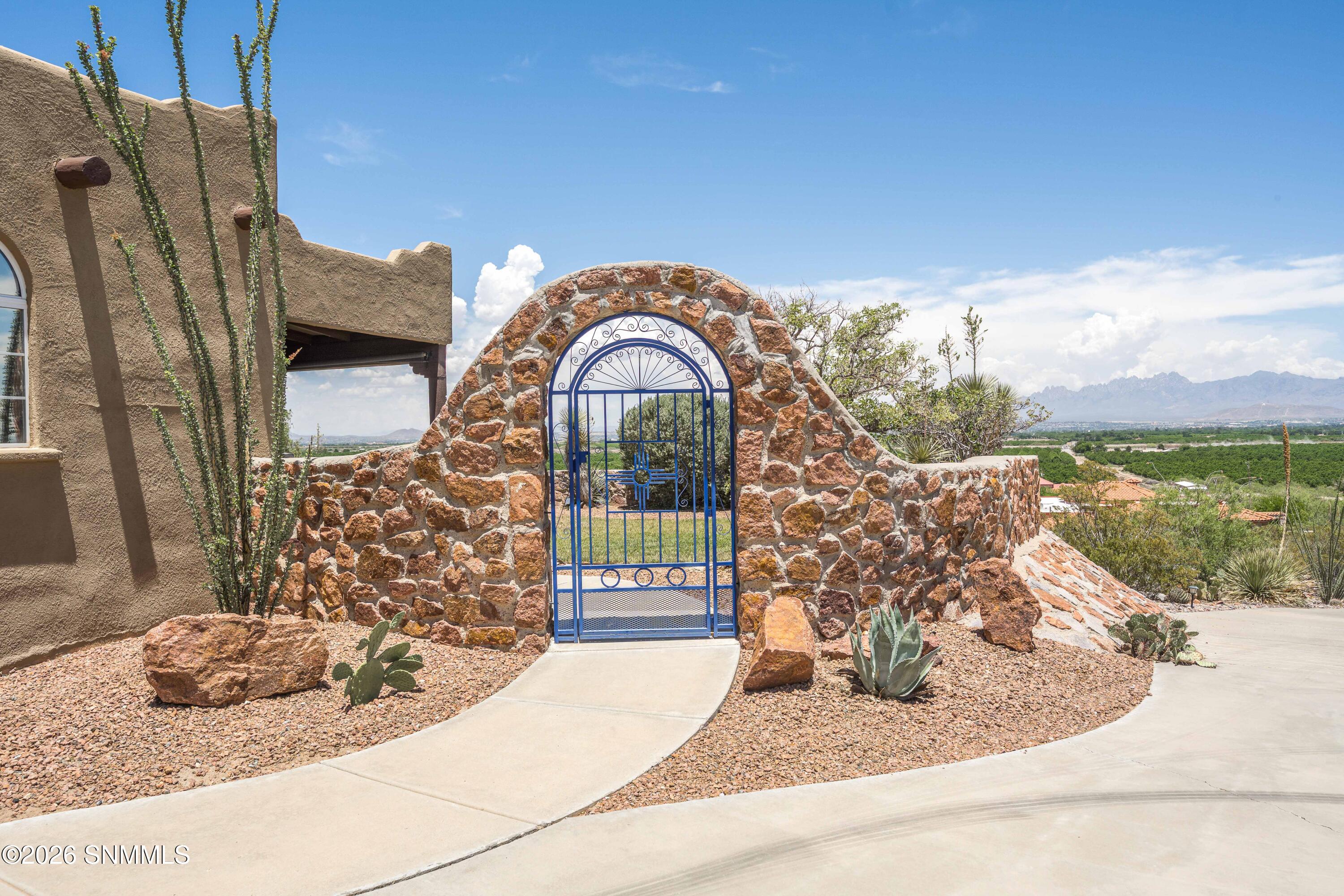 7301 Raasaf Circle - Las Cruces NM