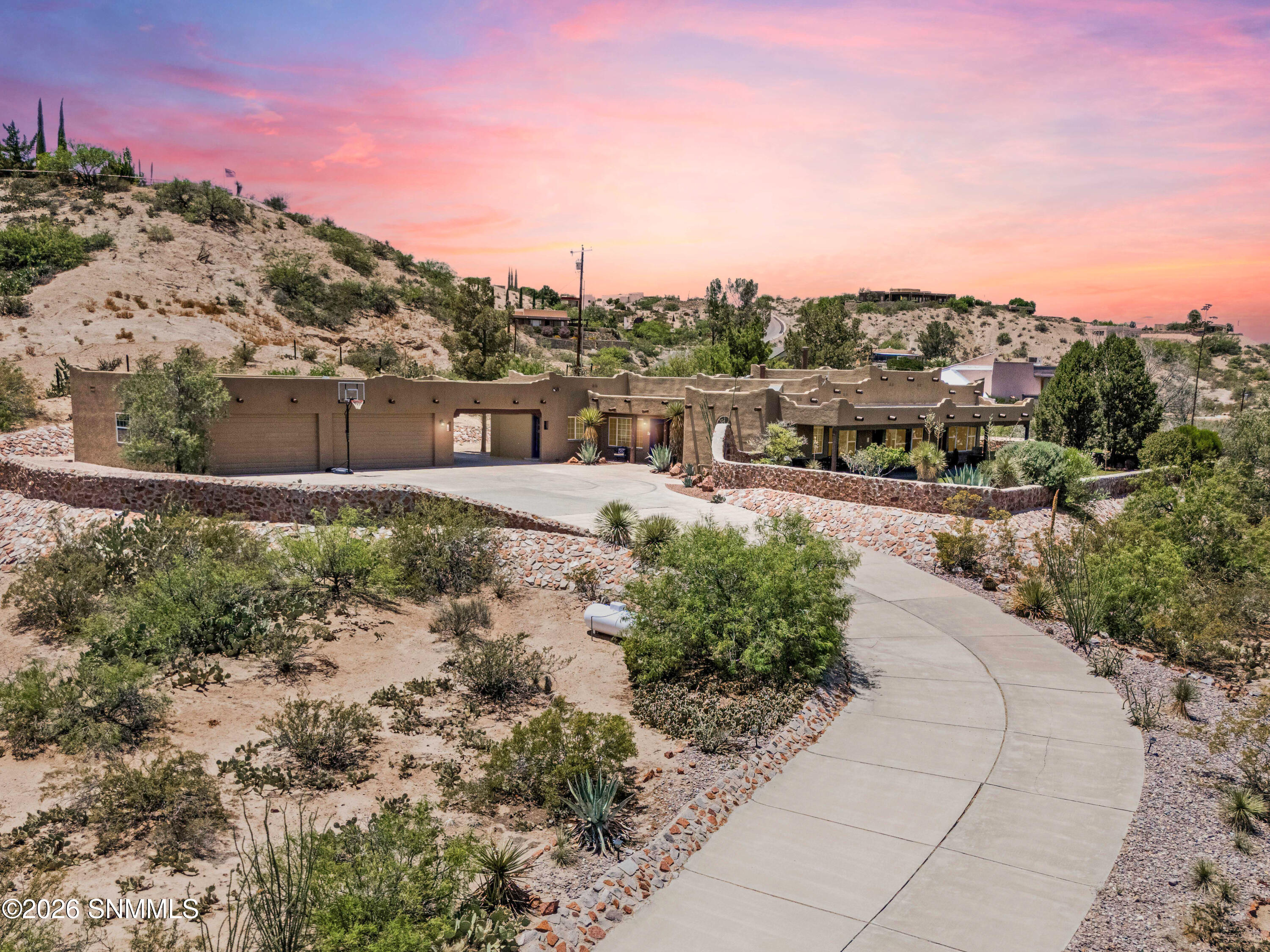 7301 Raasaf Circle - Las Cruces NM