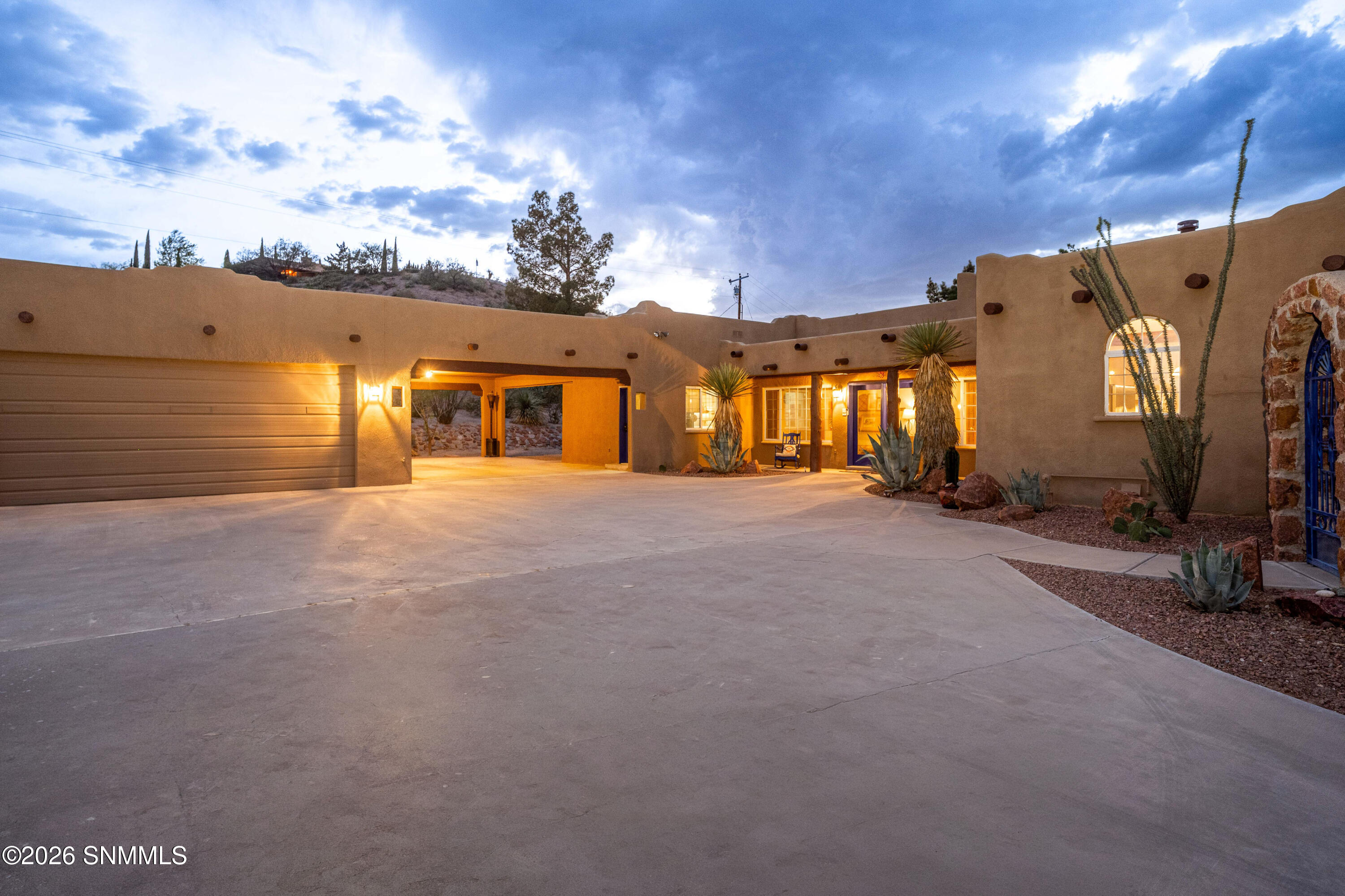 7301 Raasaf Circle - Las Cruces NM
