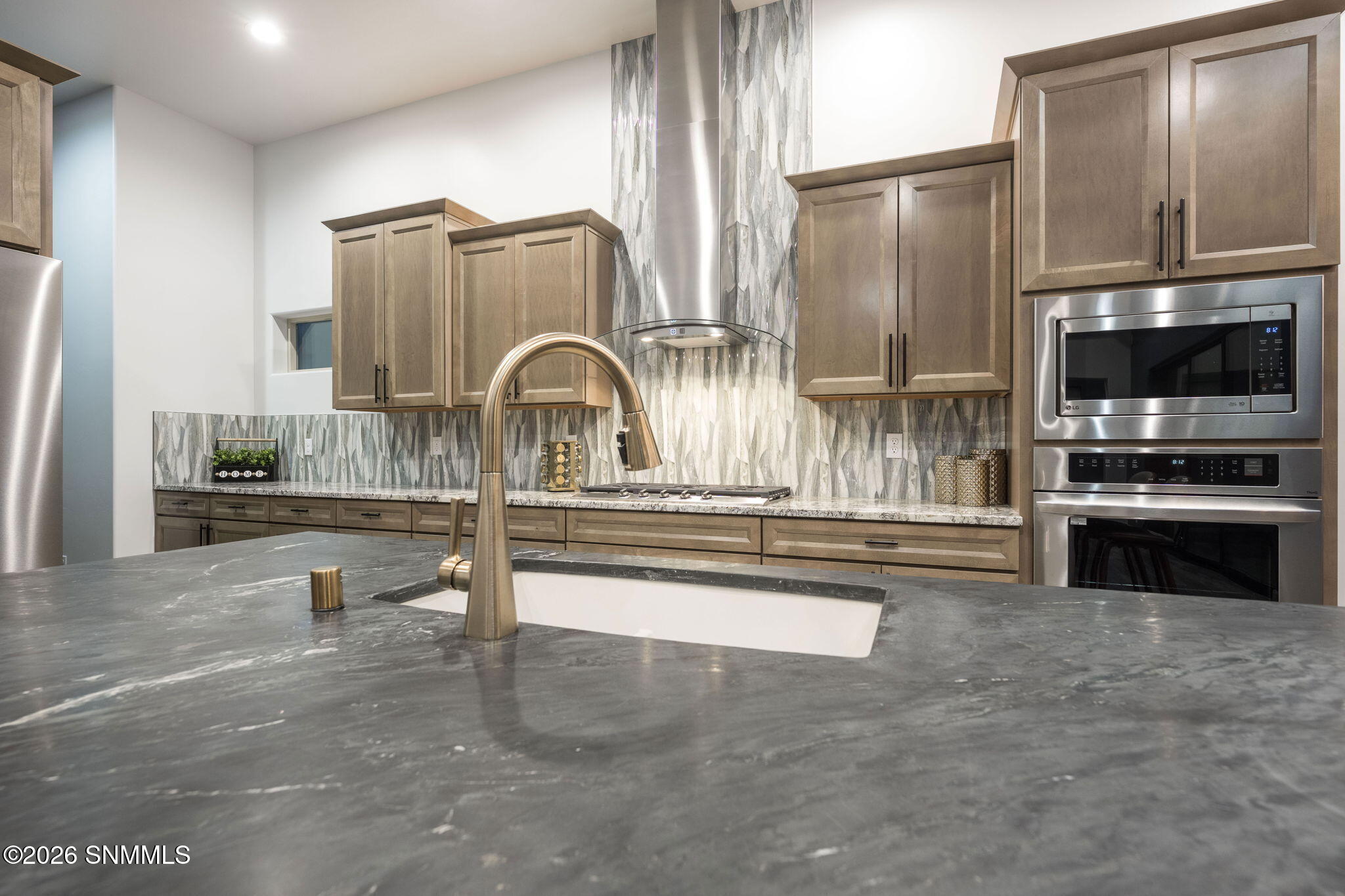 16-web-or-mls-Sage Springs 4484-16