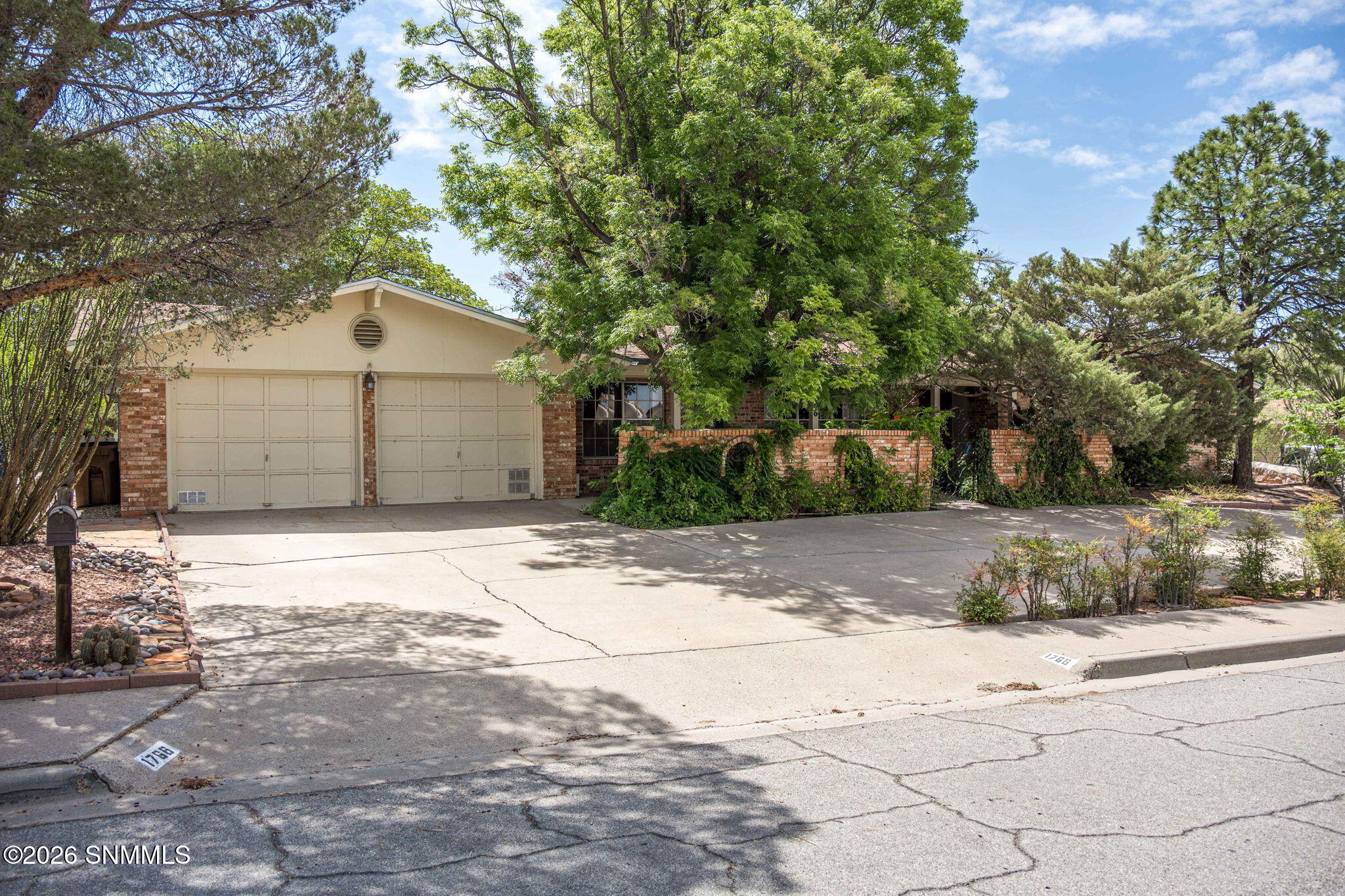 2-web-or-mls-Snappin Homes (ImperialRidg