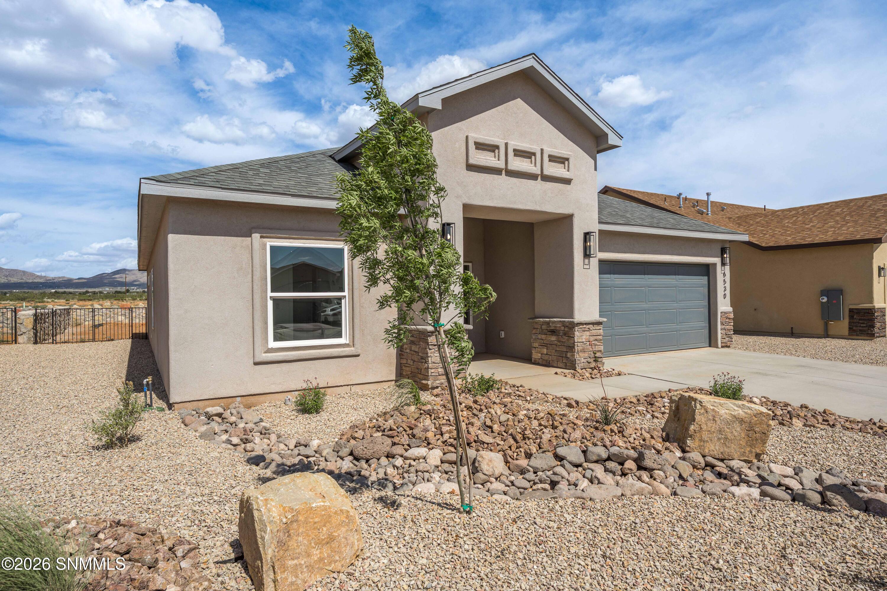 2-print-Snappin Homes (Swan6530)-2