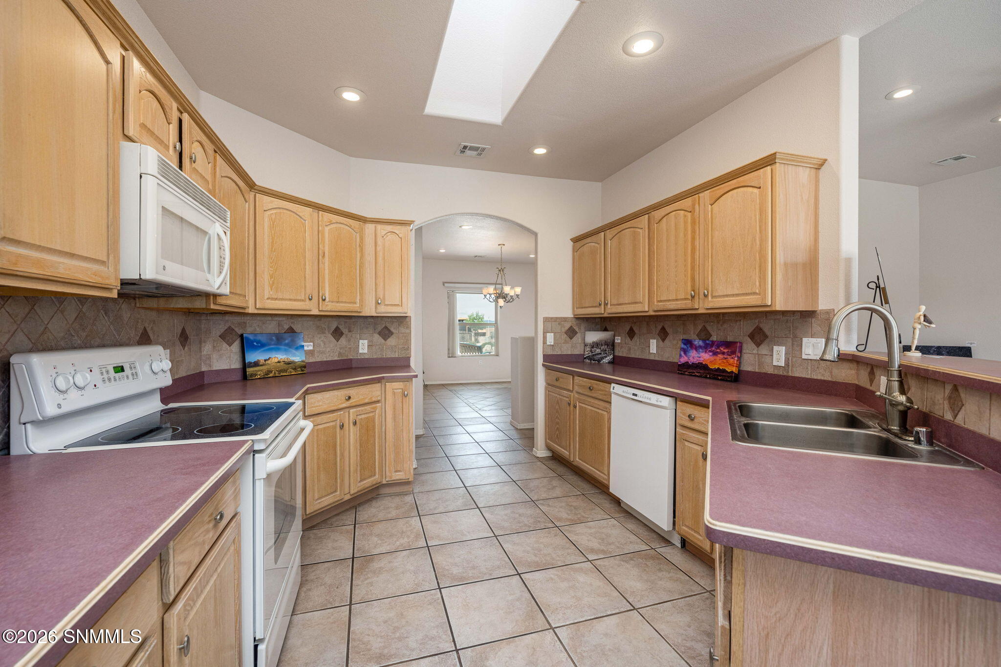 13-web-or-mls-Snappin Homes (Mojave4158)