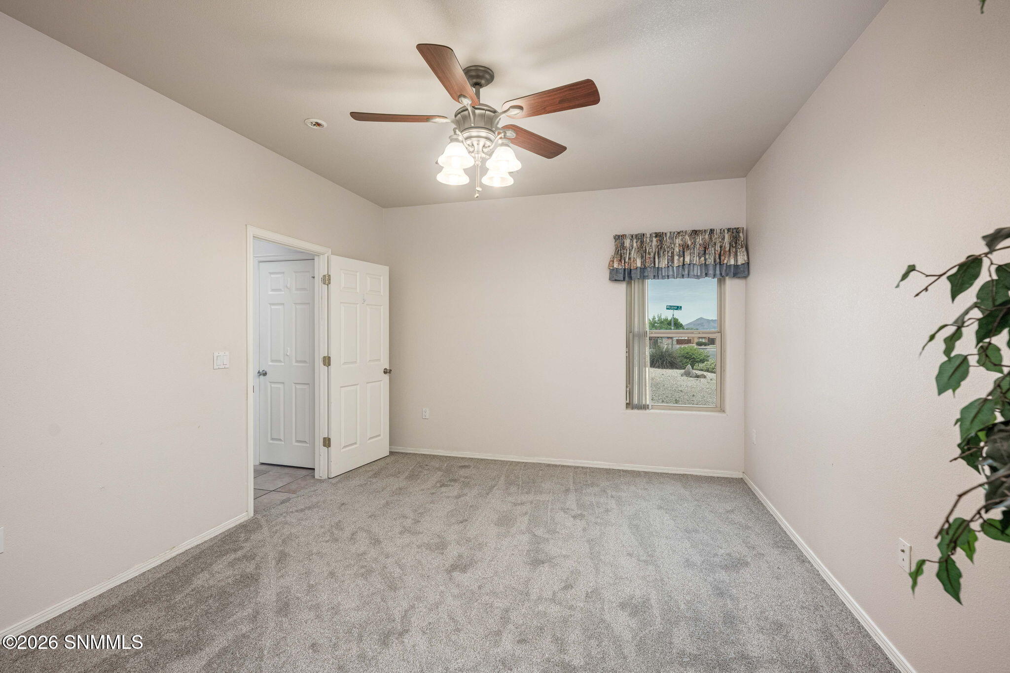 20-web-or-mls-Snappin Homes (Mojave4158)