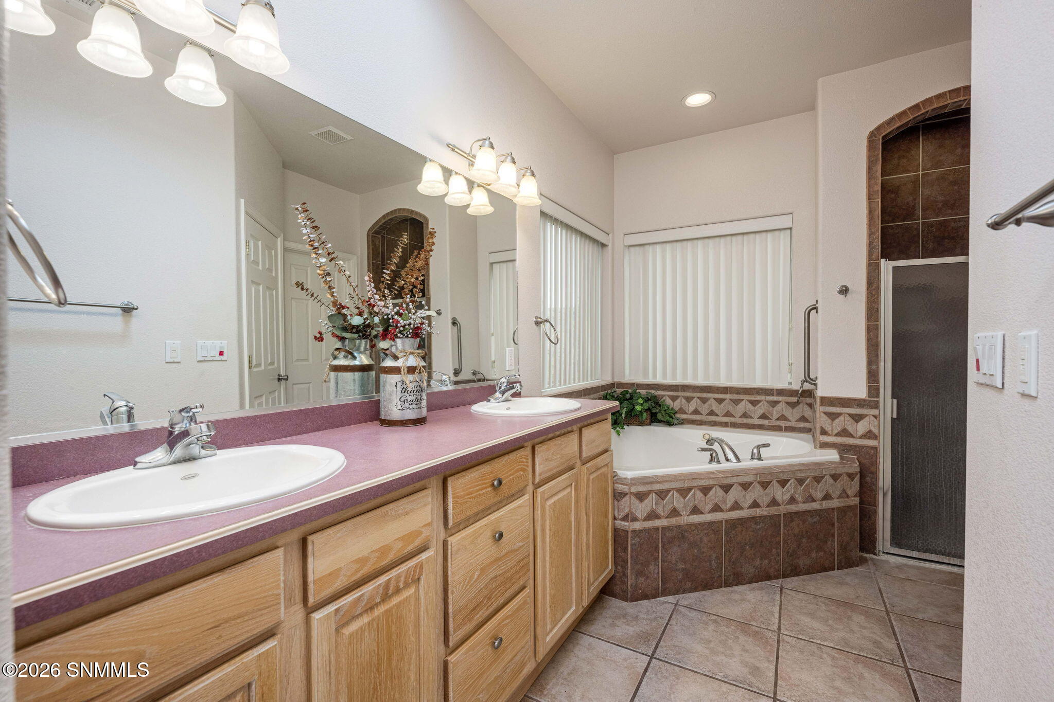 21-web-or-mls-Snappin Homes (Mojave4158)