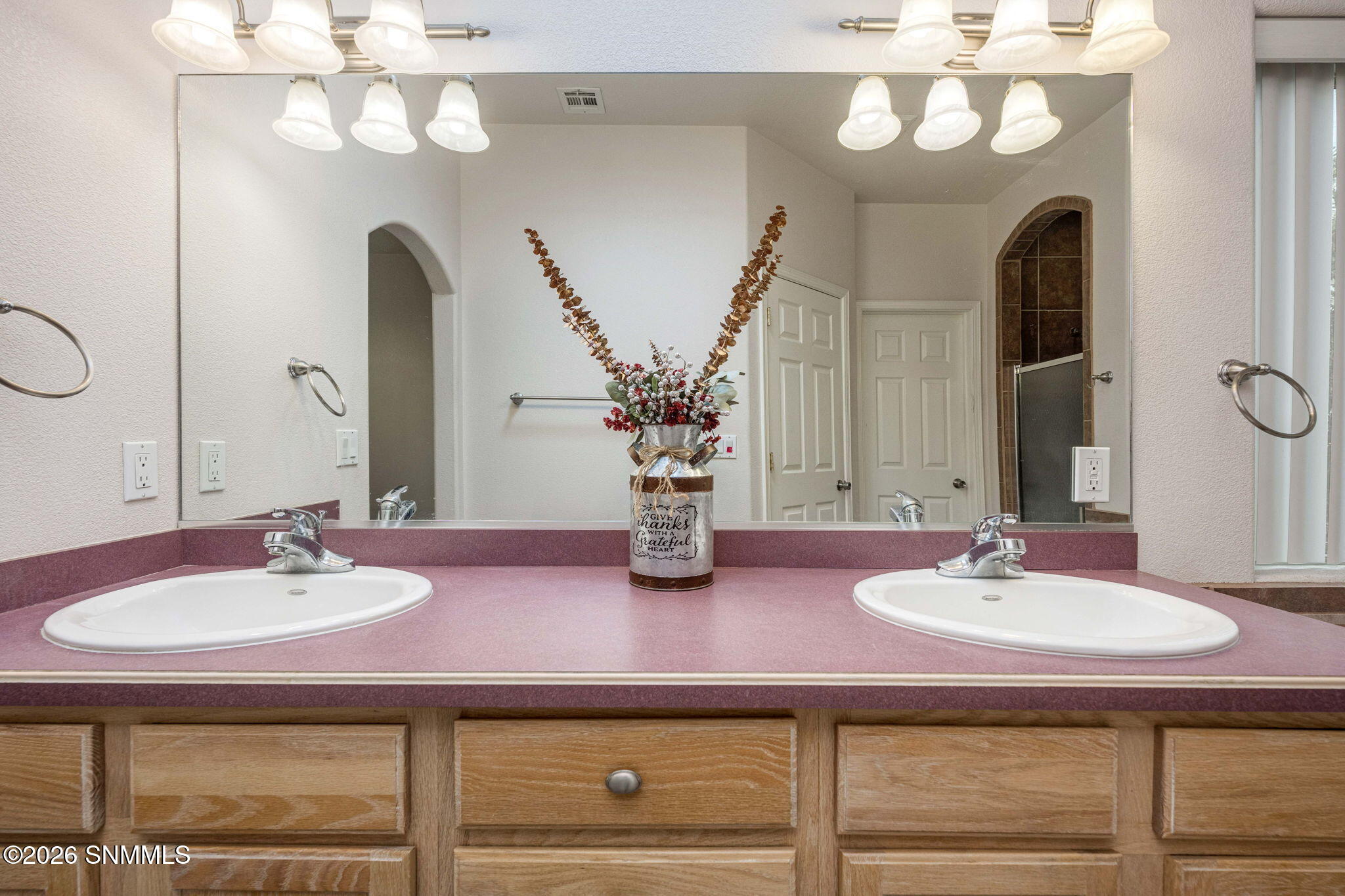 22-web-or-mls-Snappin Homes (Mojave4158)