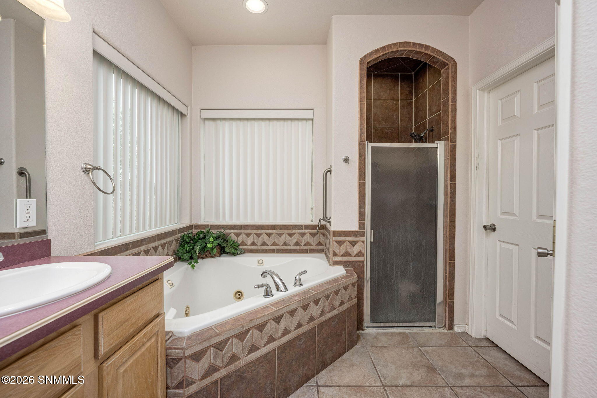 23-web-or-mls-Snappin Homes (Mojave4158)