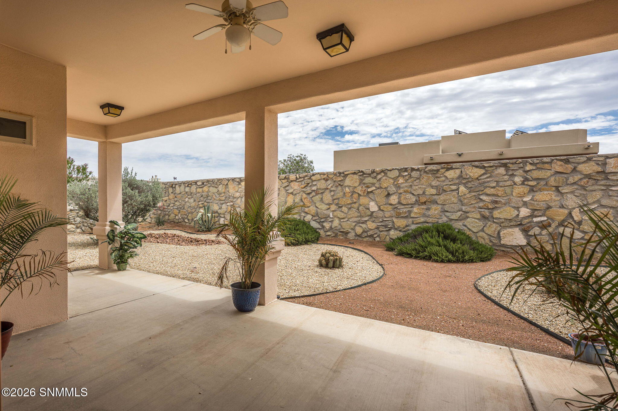 36-web-or-mls-Snappin Homes (Mojave4158)