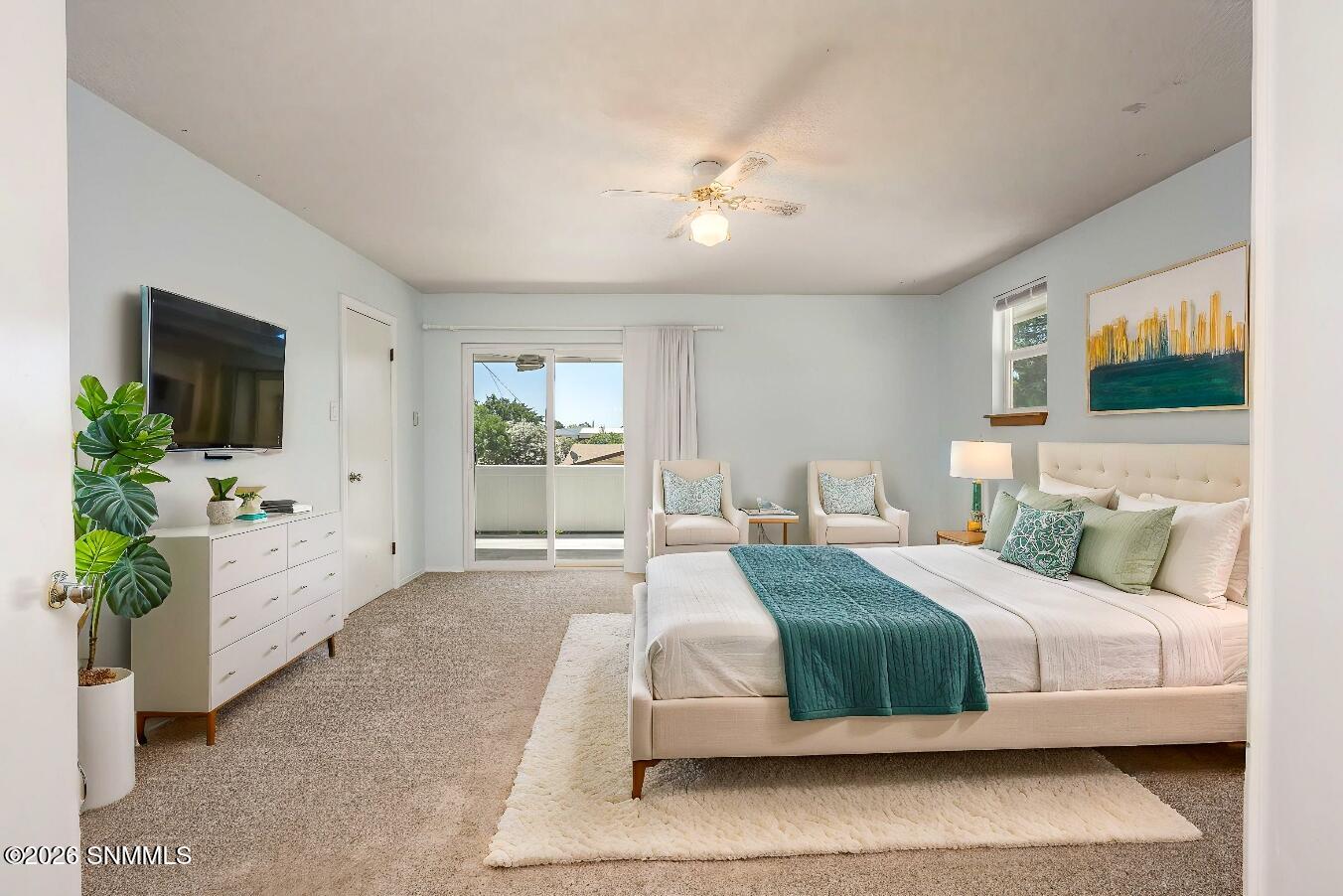 27-Master Bedroom (AI staged) - 612 Leno