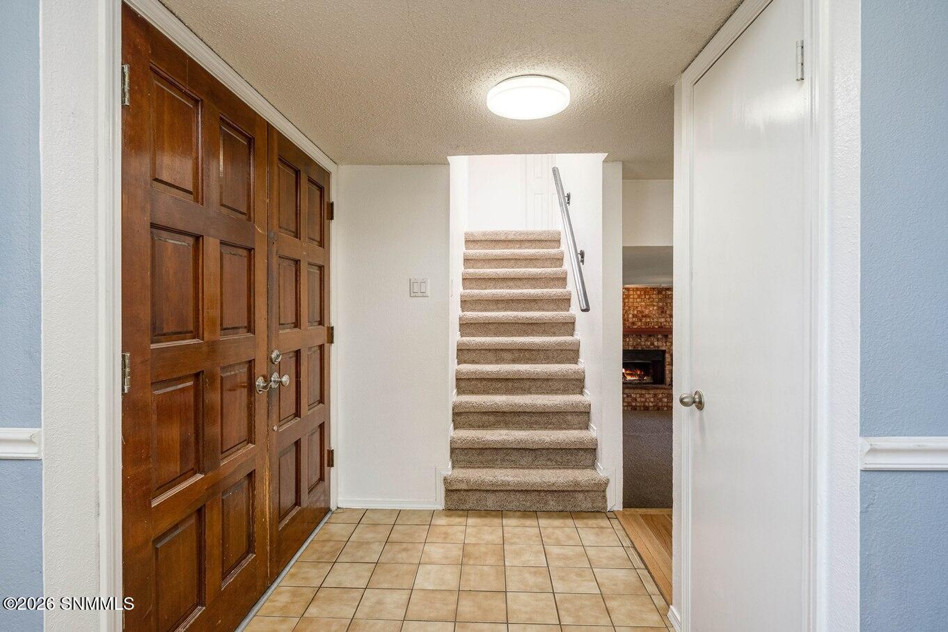 04-Entry Foyer - 612 Lenox Ave