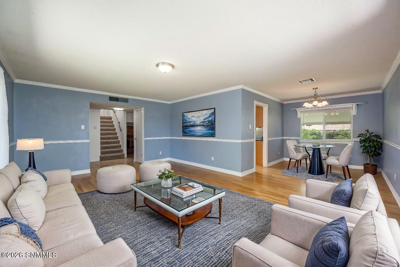 09-Living Room & Dining Room (AI staged)