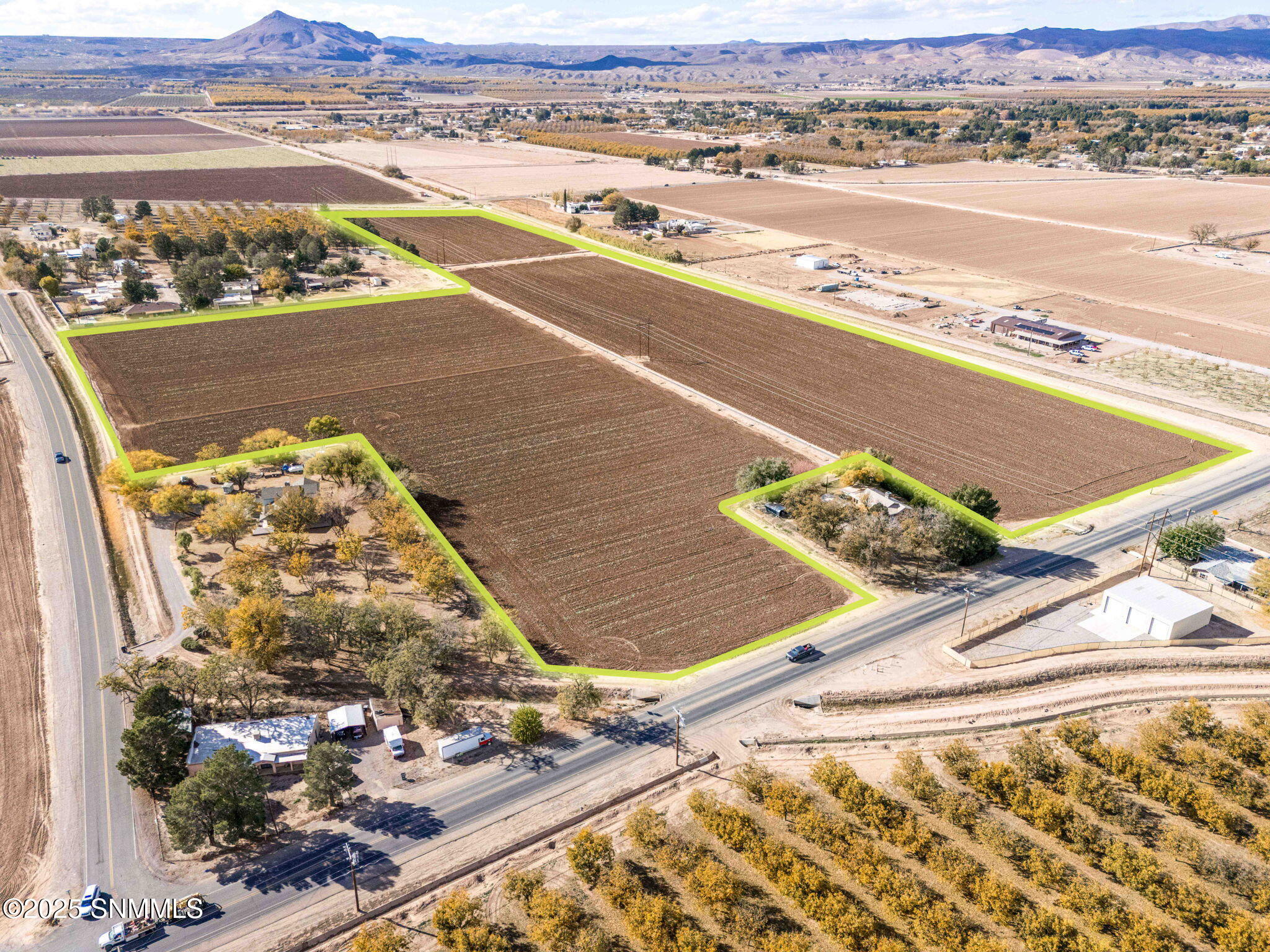 1-web-or-mls-Snappin Homes (R0304979-R03