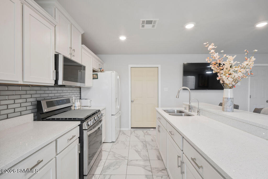 620 Kitchen