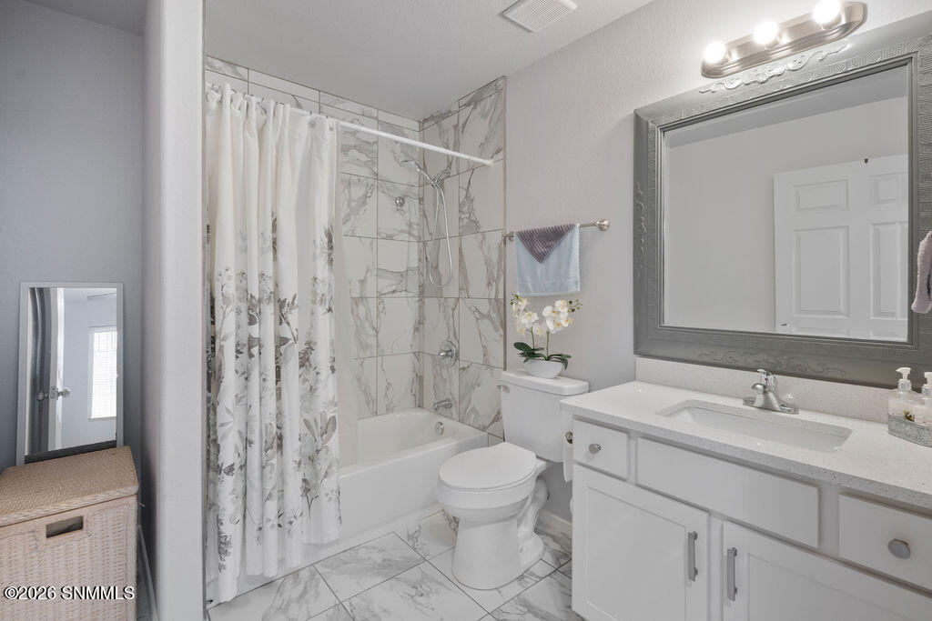 620 Bathroom 2