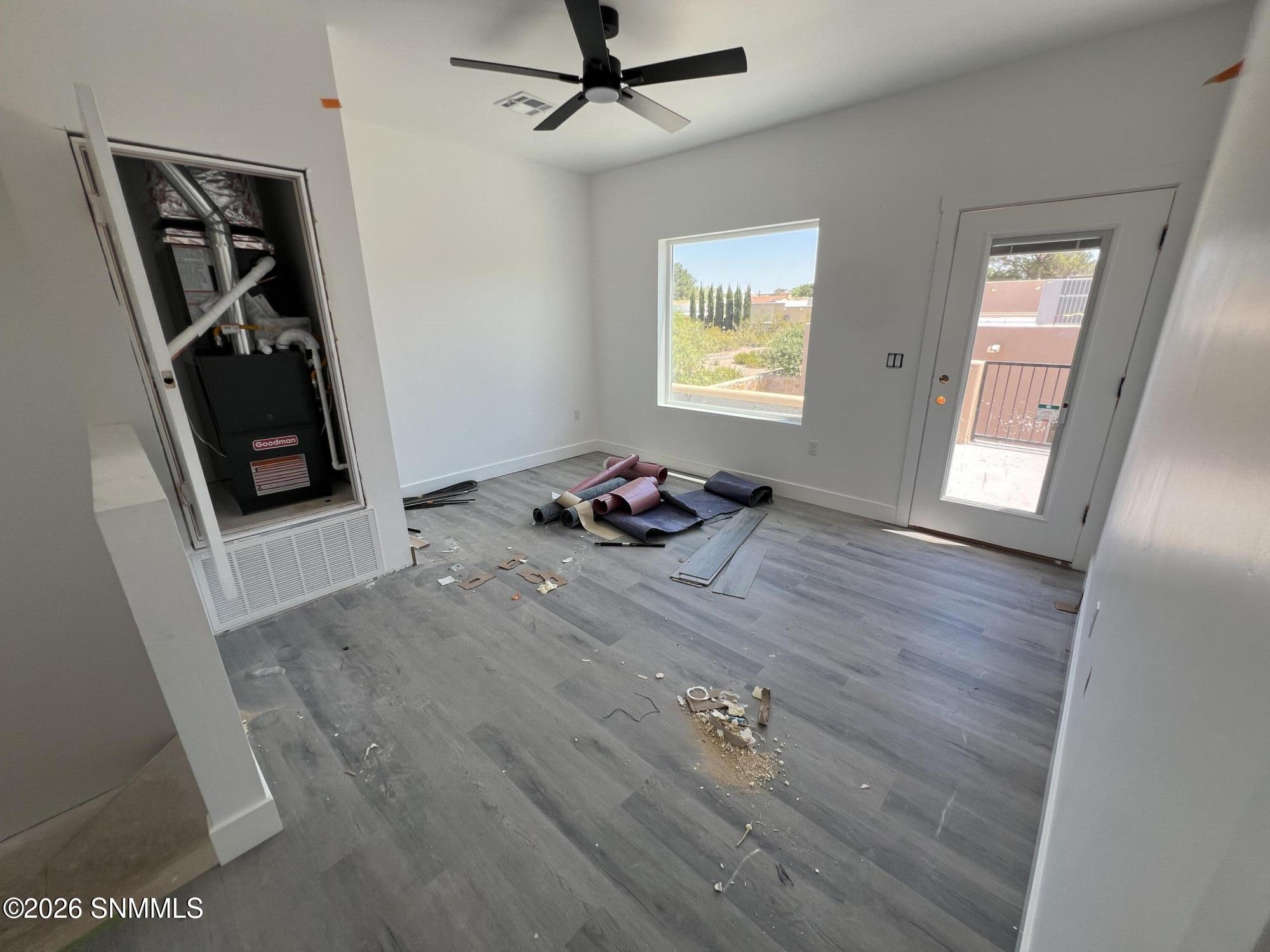 10 - 3536 Evy Ln