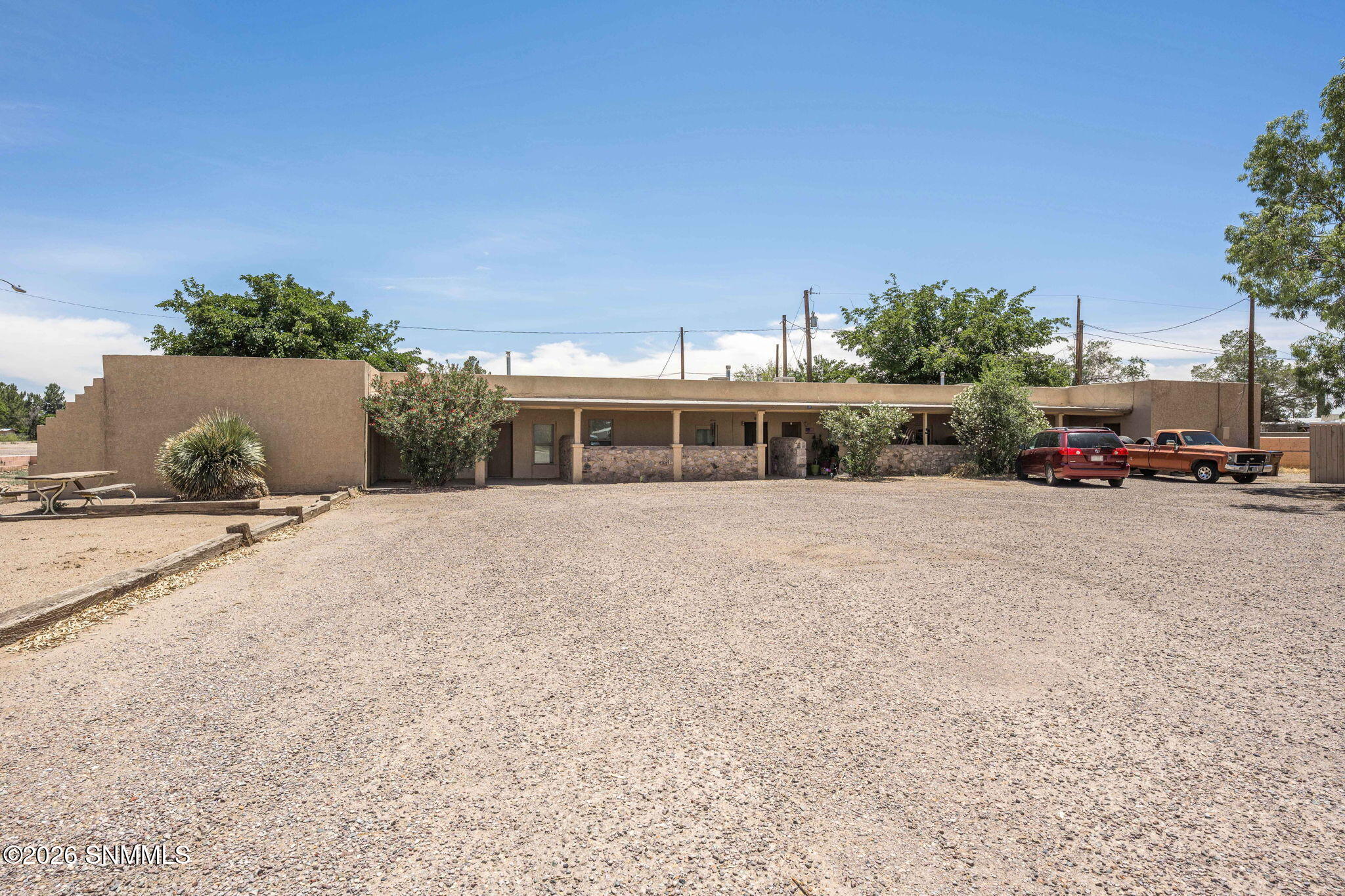 2-web-or-mls-Snappin Homes (VanPatten801