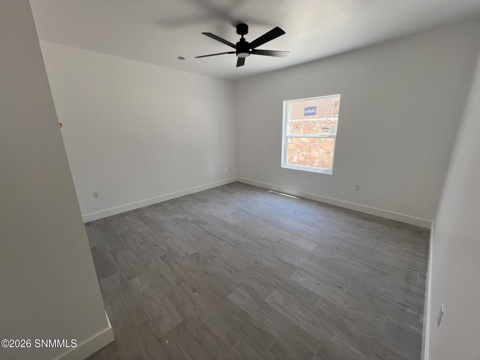 10 - 3532 Evy Ln