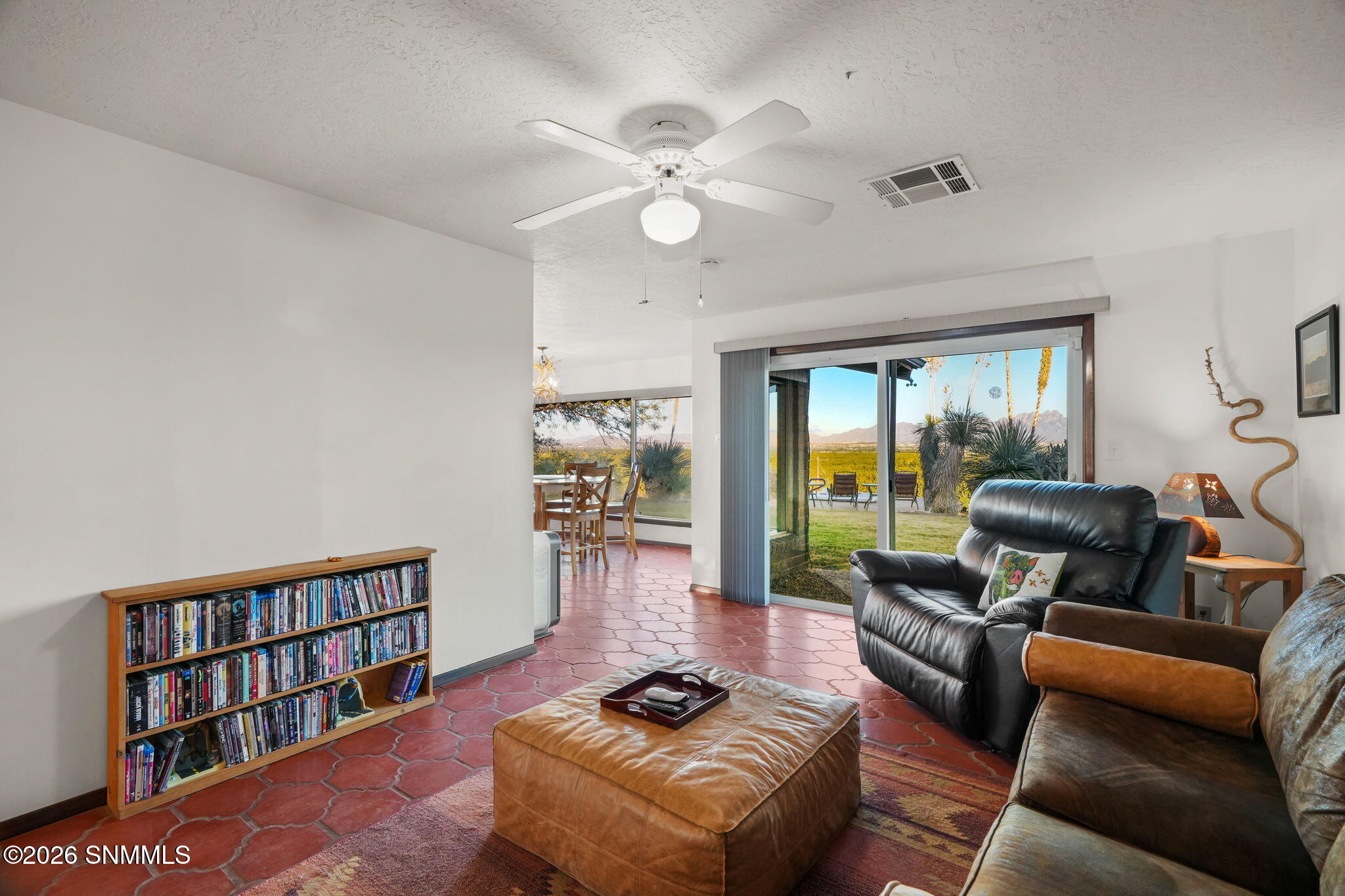 3815 Pantera Cir-32