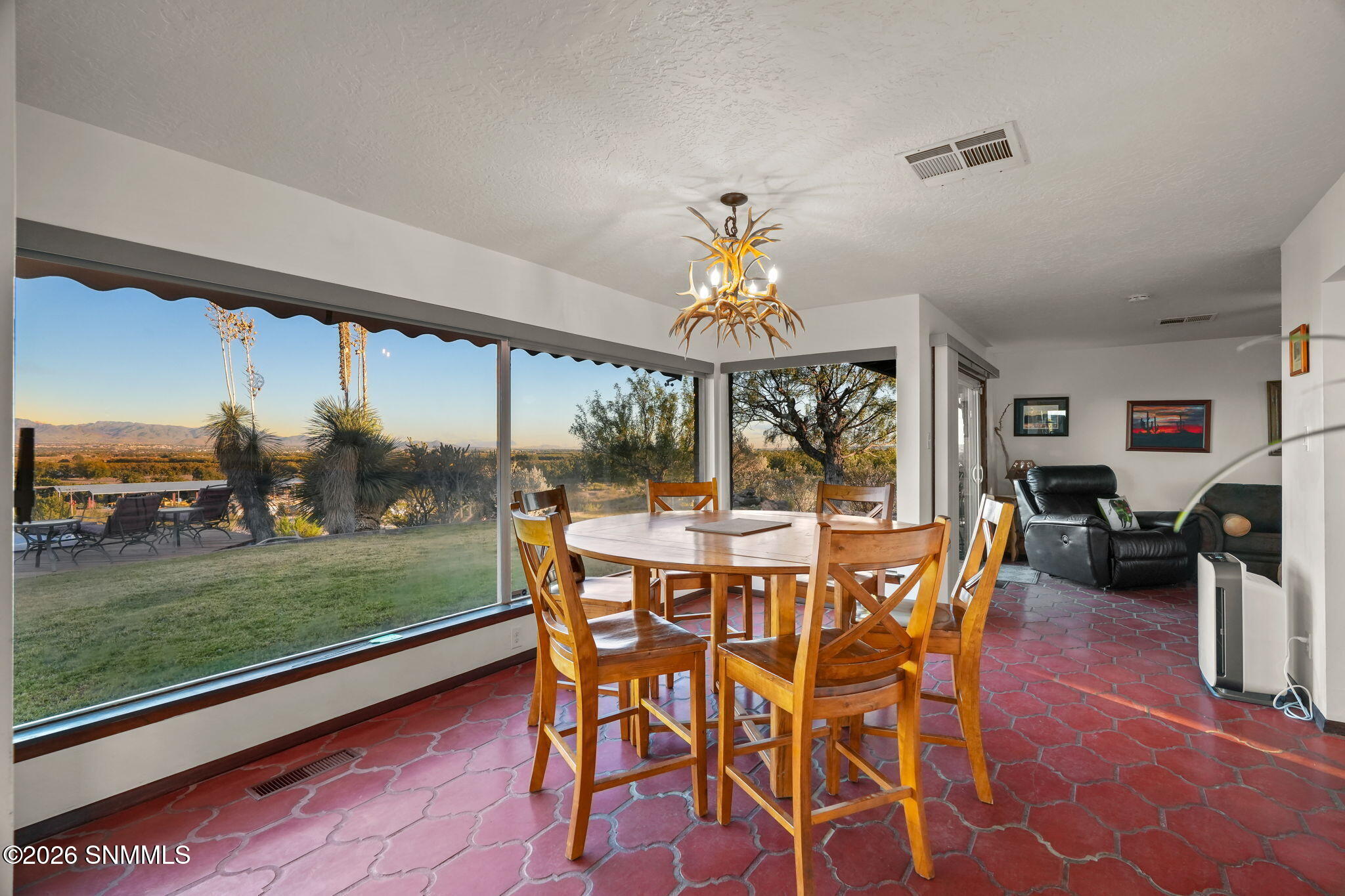 3815 Pantera Cir-35