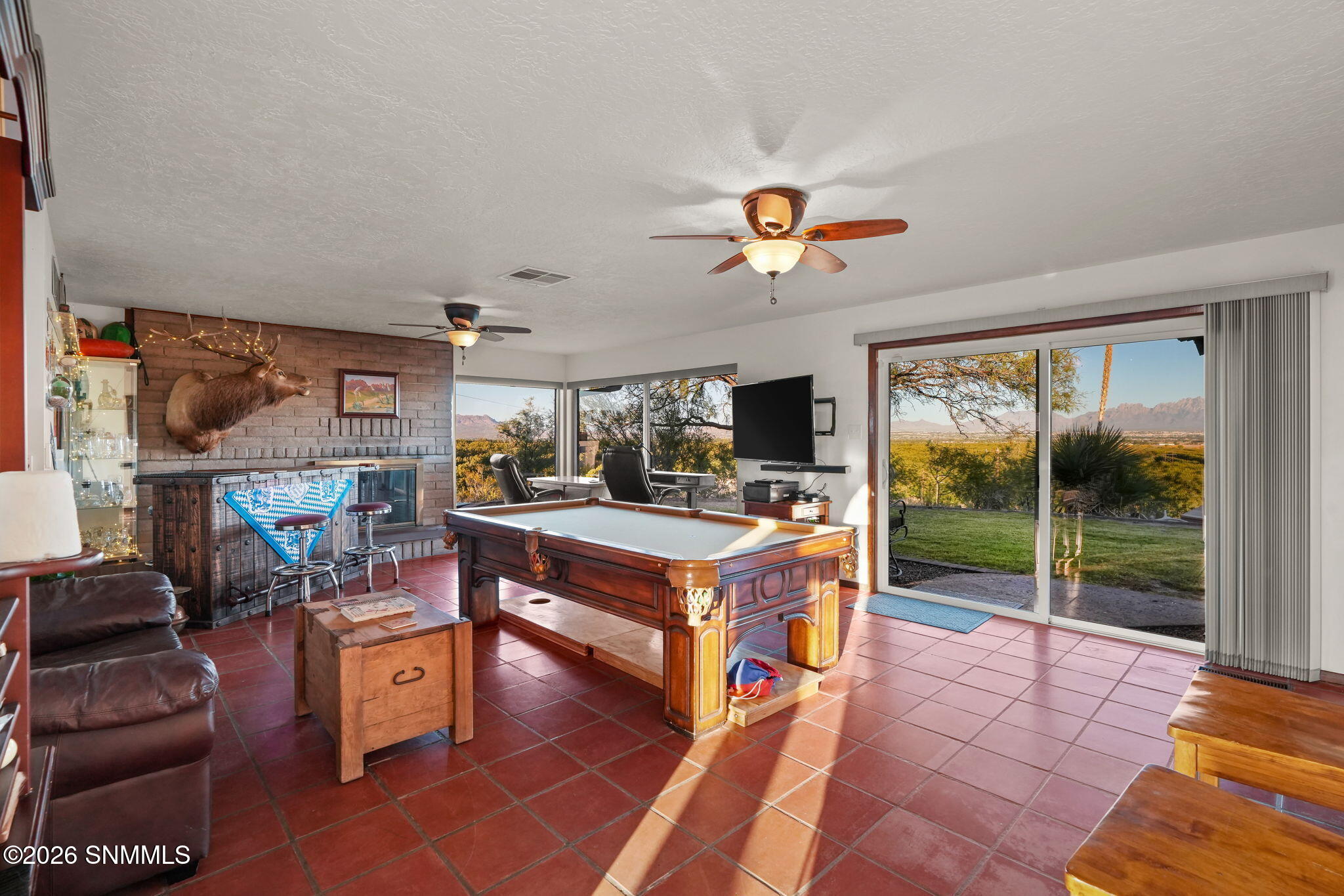 3815 Pantera Cir-40