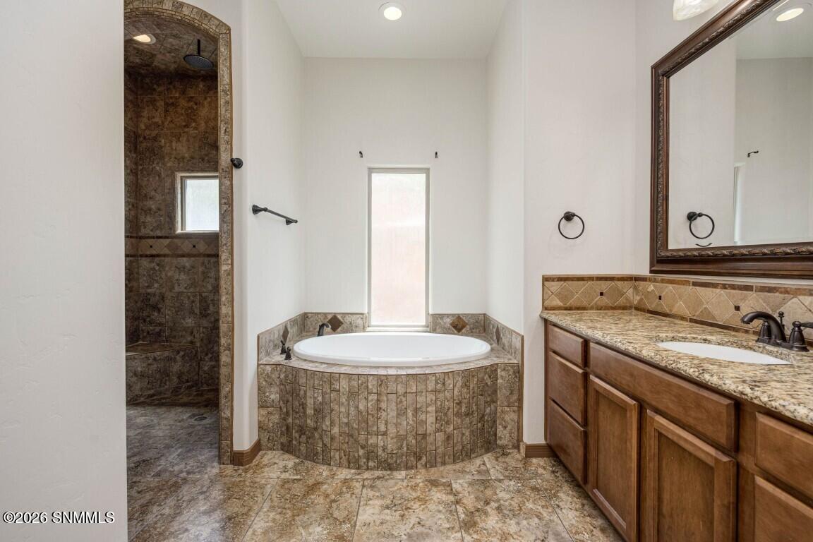 26-web-or-mls-Snappin Homes (CaminoLindo