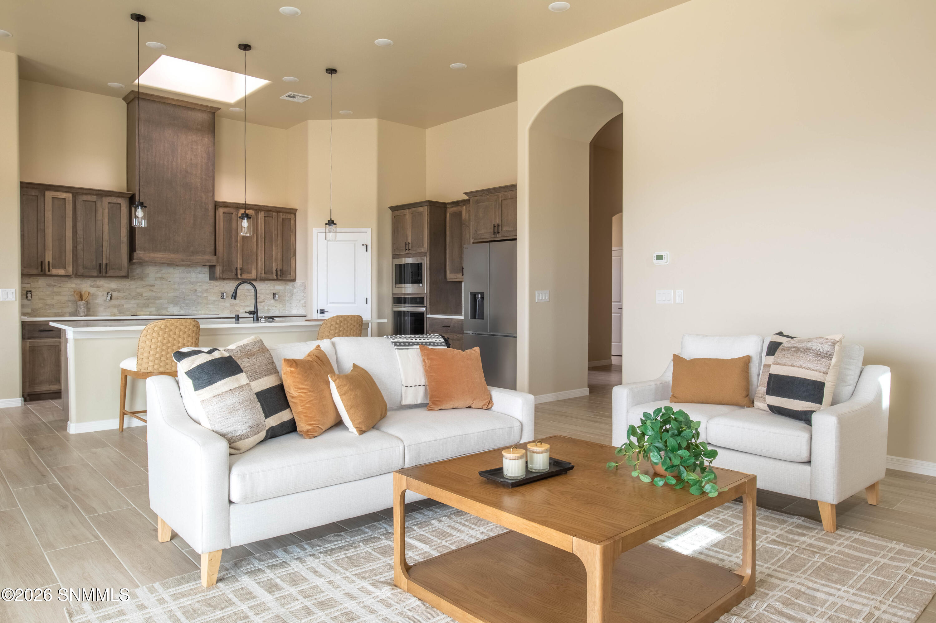 3541Belmont-14