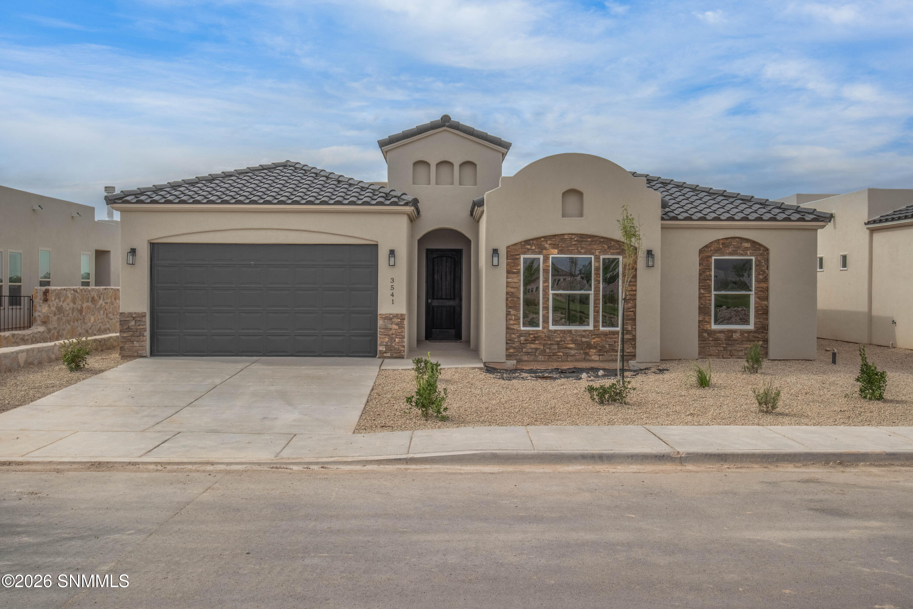 3541Belmont-2