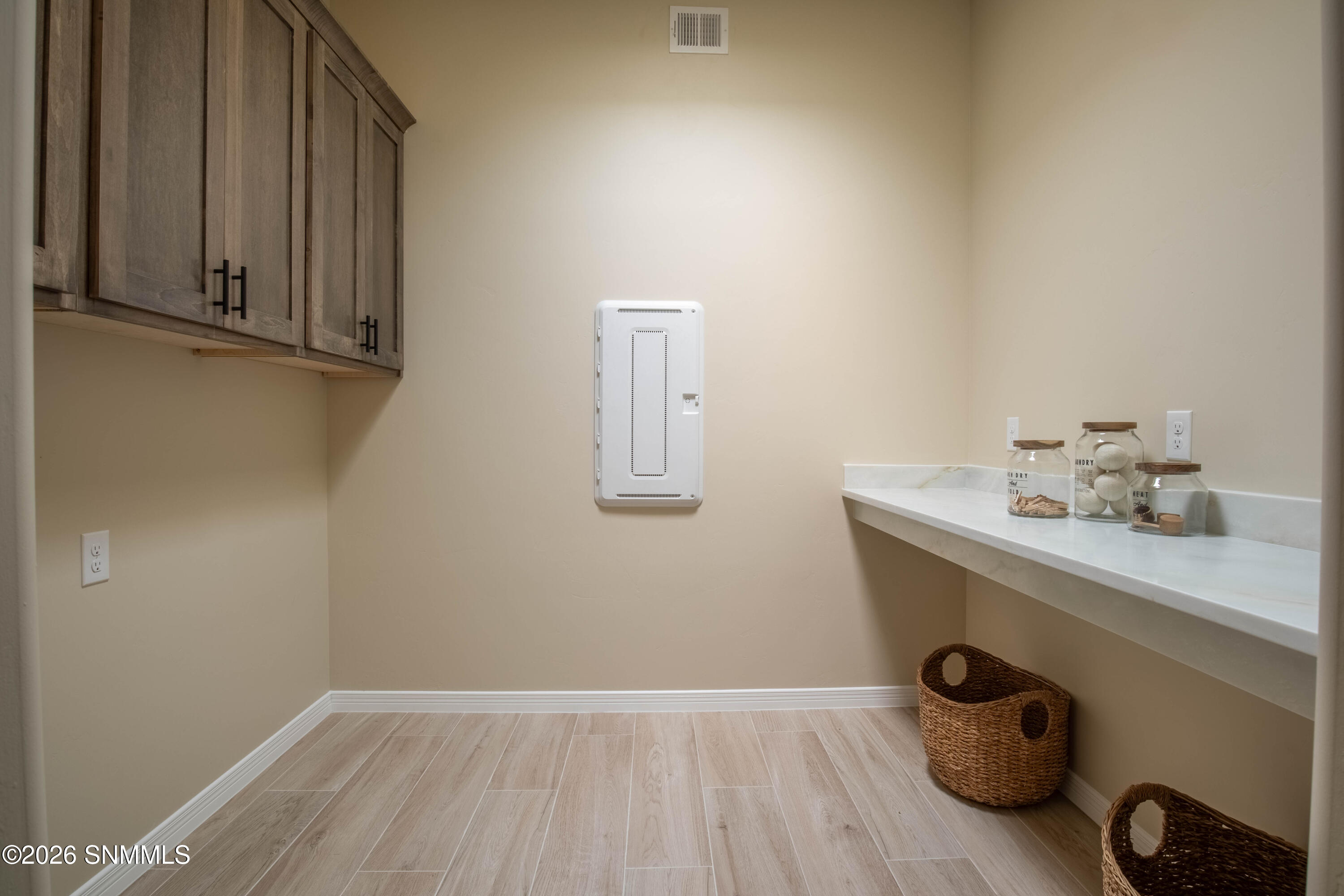 3541Belmont-27