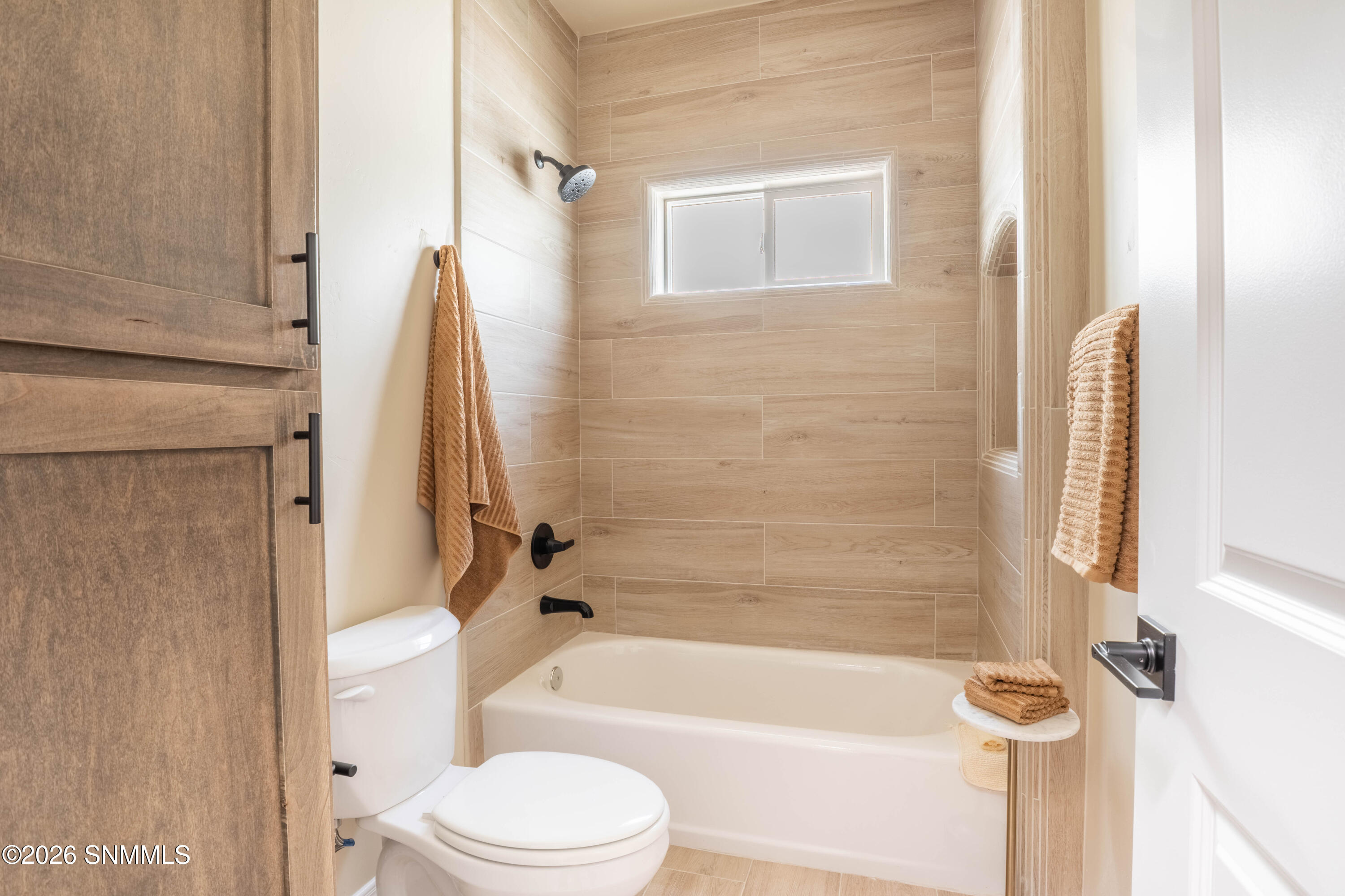 3541Belmont-39
