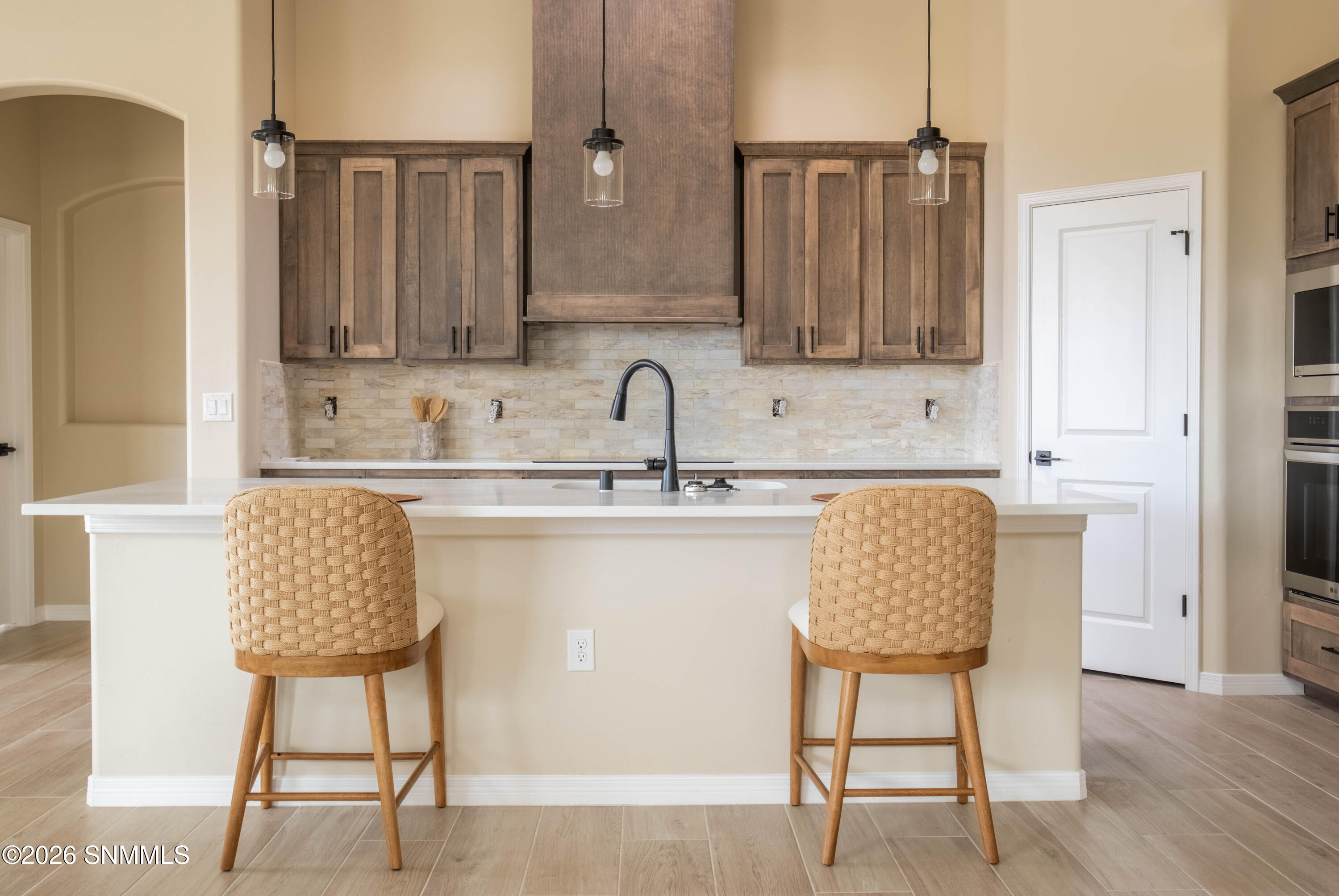 3541Belmont-8