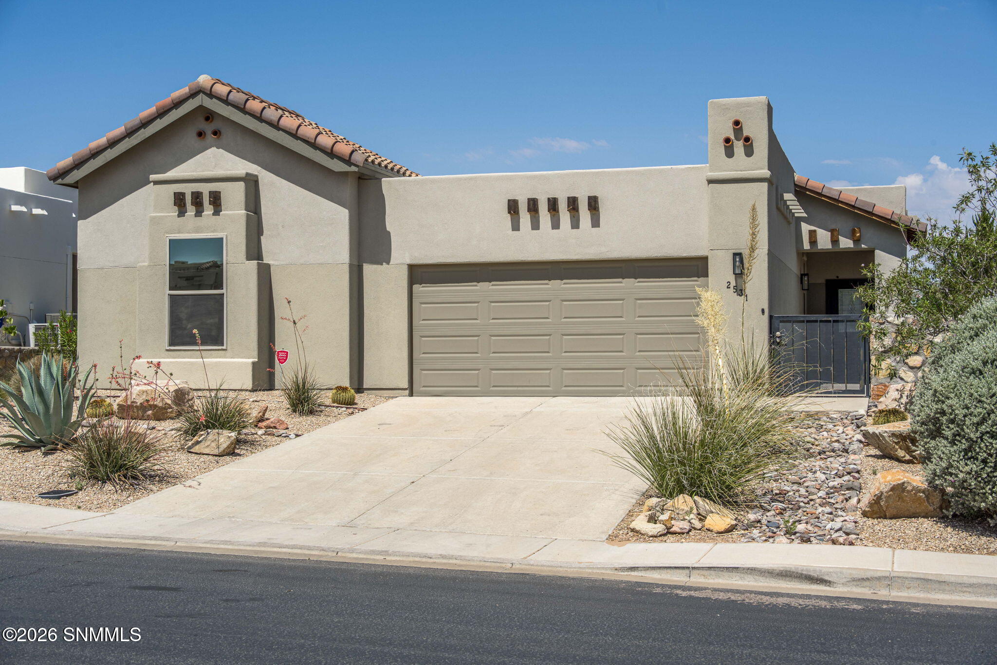 1-web-or-mls-Snappin Homes (Petaluma2531