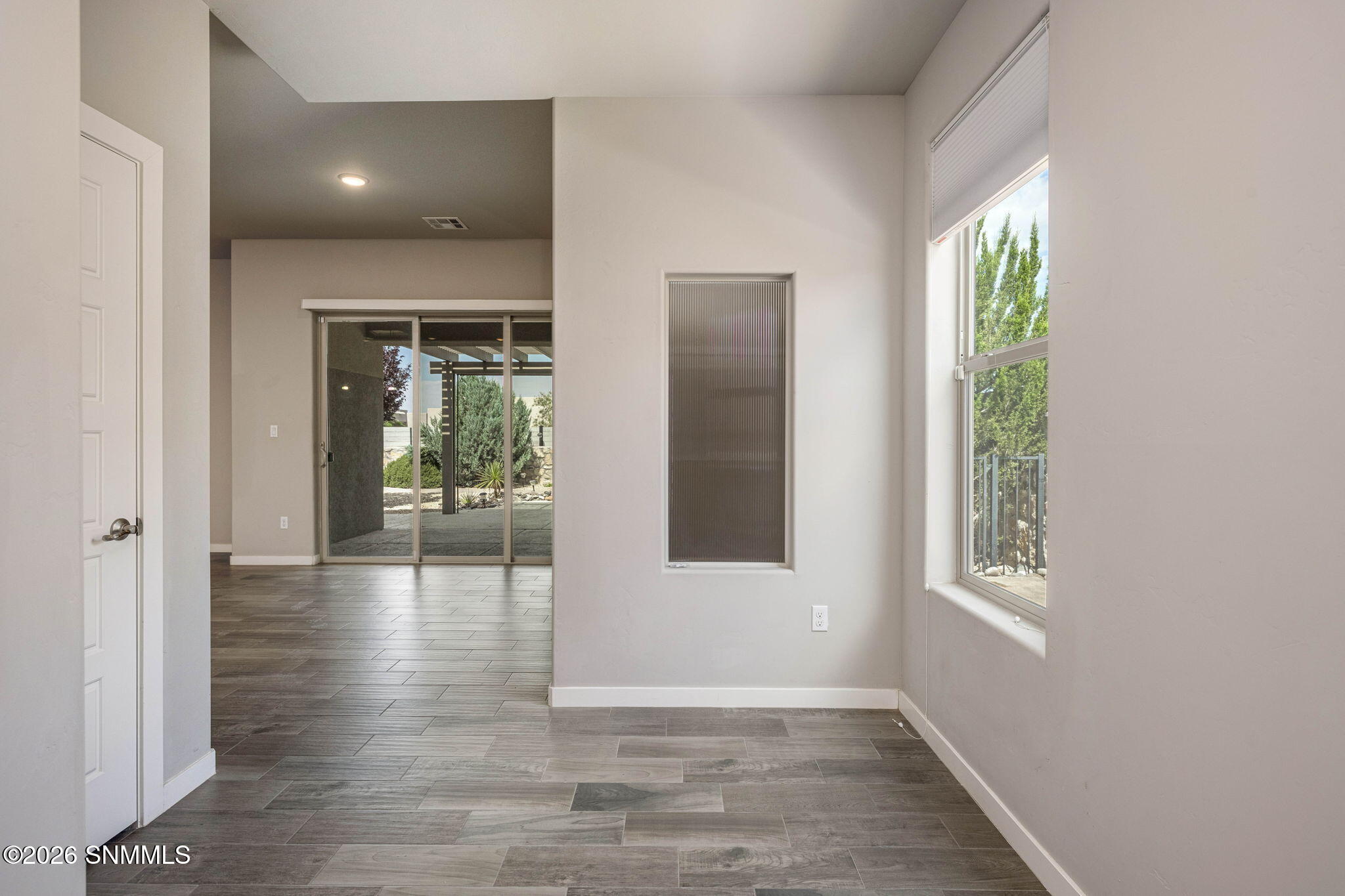 9-web-or-mls-Snappin Homes (Petaluma2531