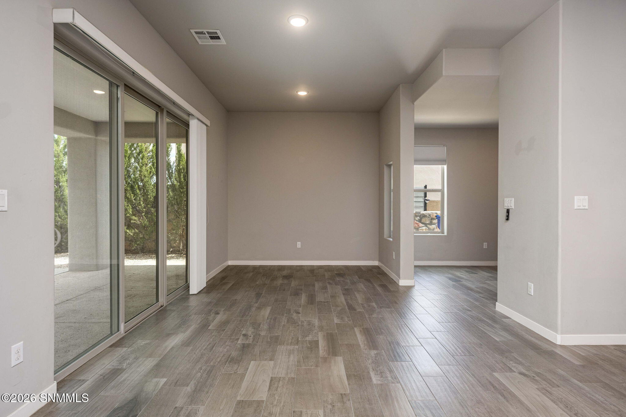 12-web-or-mls-Snappin Homes (Petaluma253