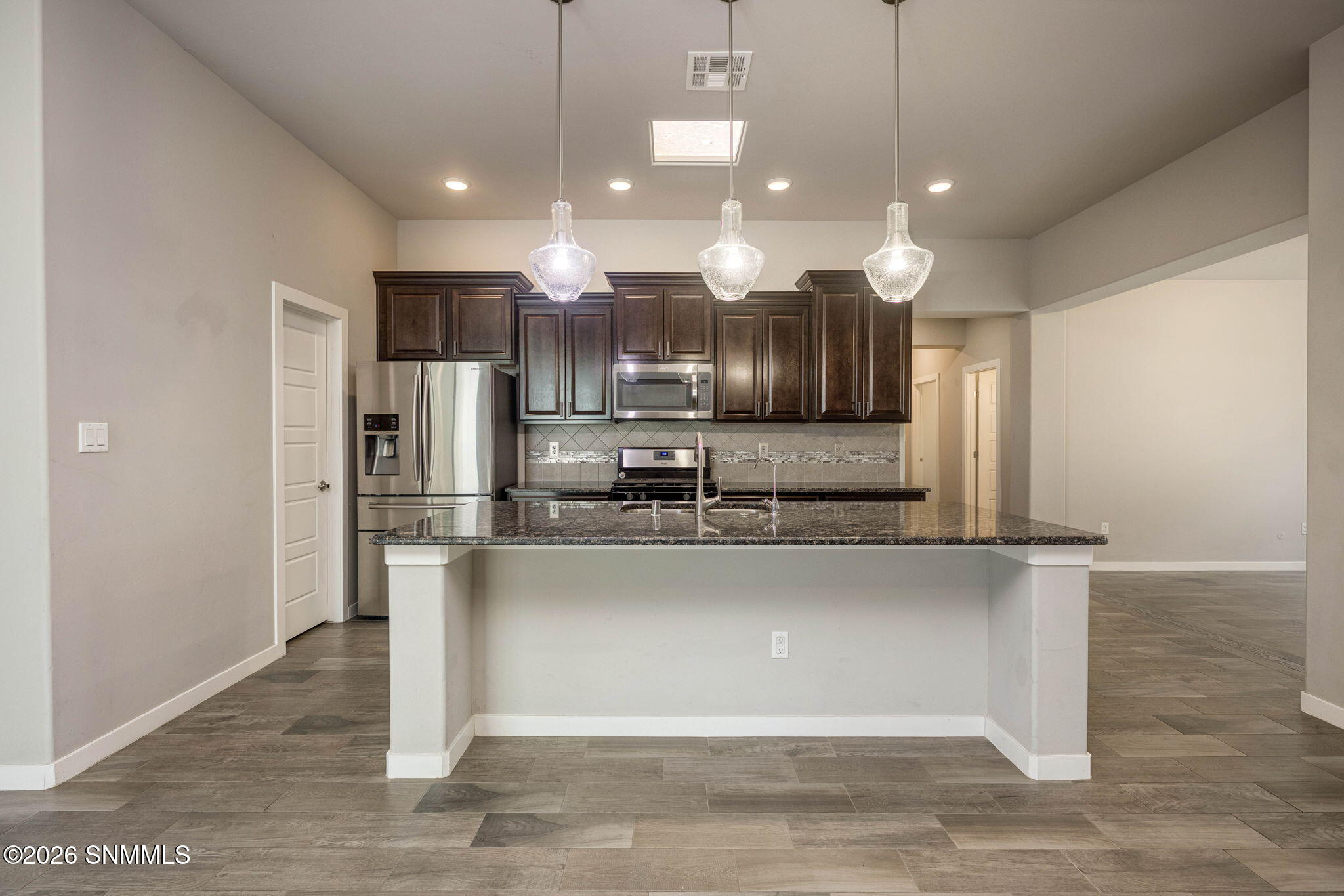 16-web-or-mls-Snappin Homes (Petaluma253