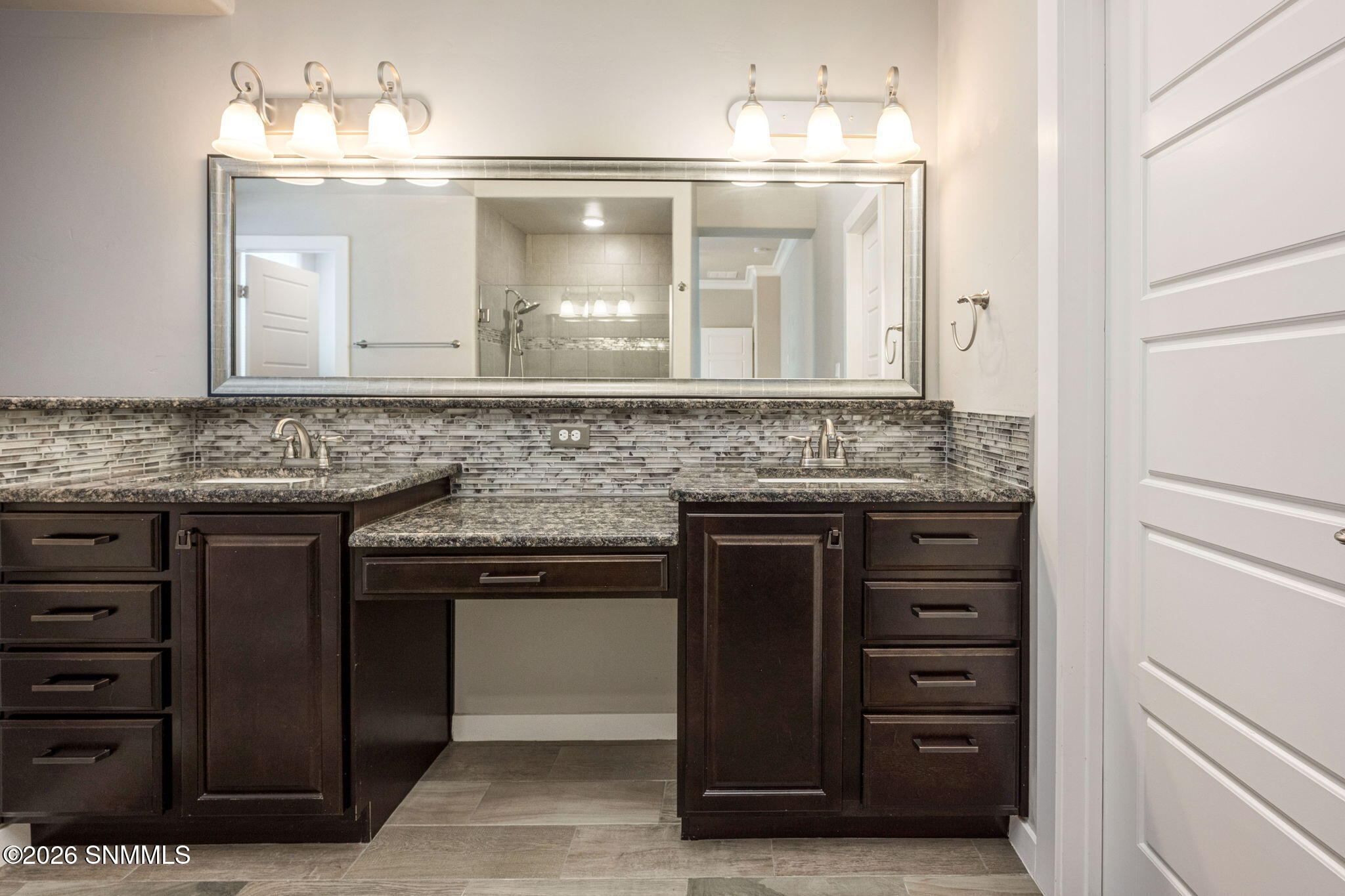 25-web-or-mls-Snappin Homes (Petaluma253