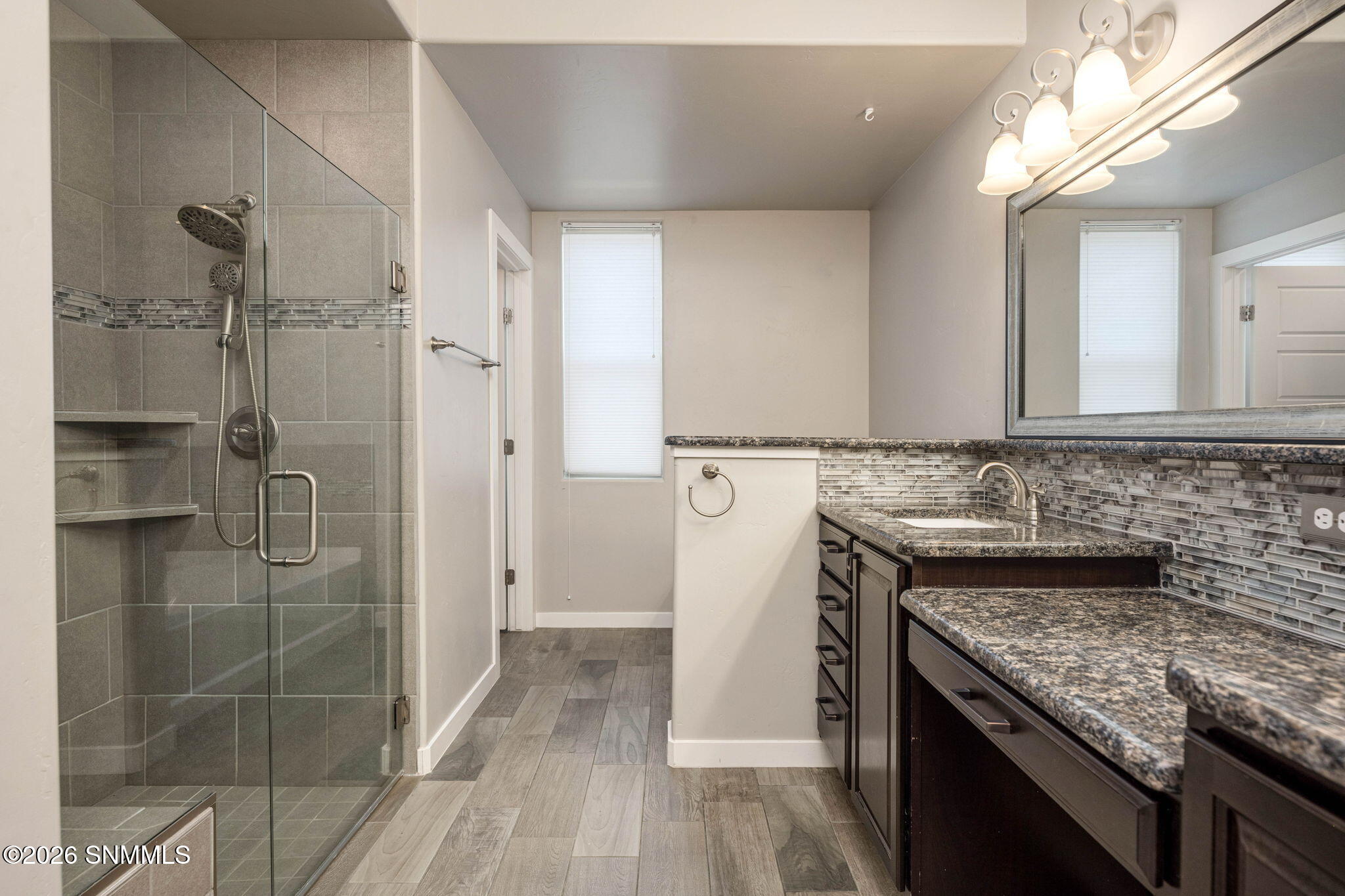 27-web-or-mls-Snappin Homes (Petaluma253