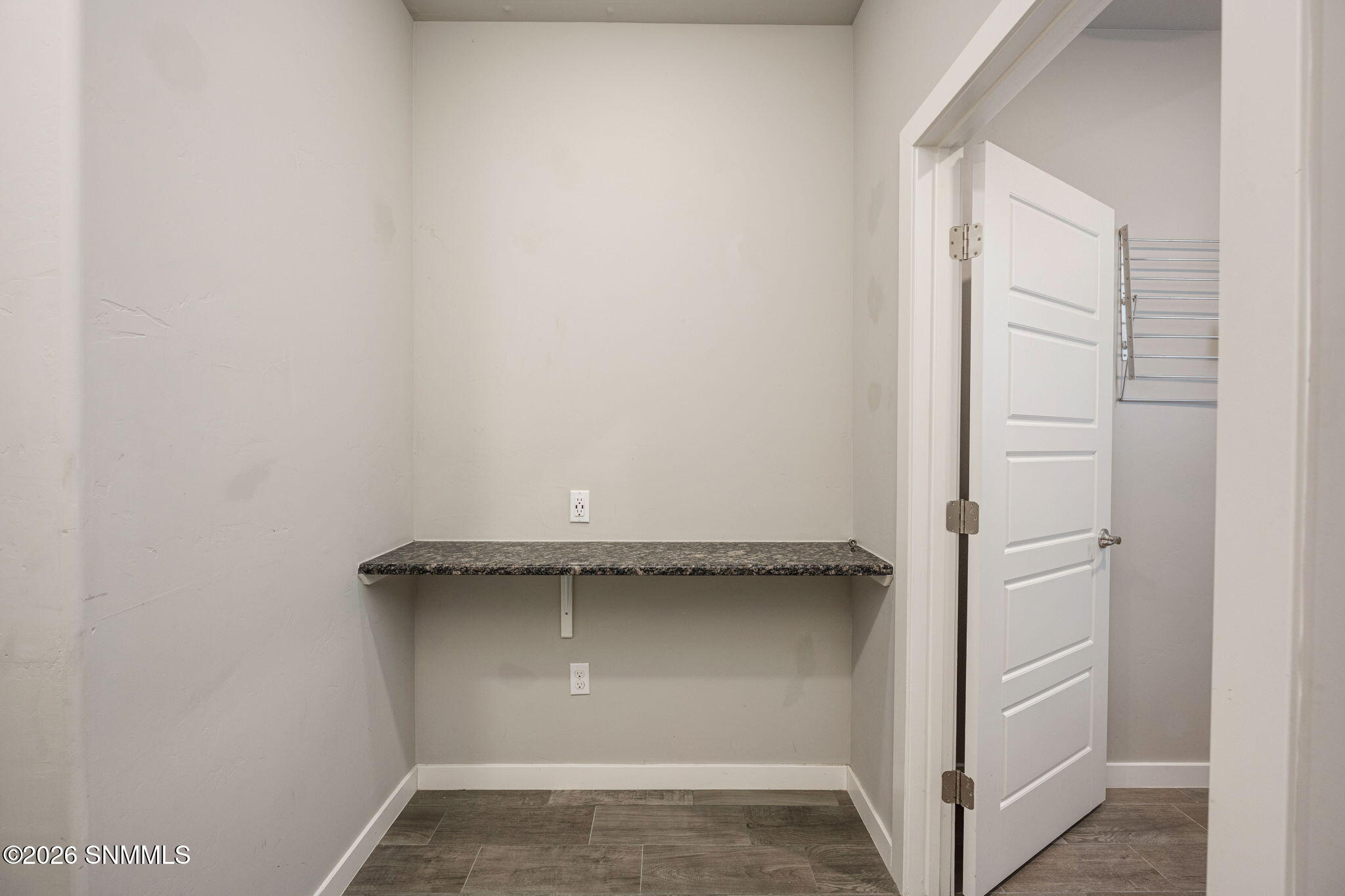 36-web-or-mls-Snappin Homes (Petaluma253