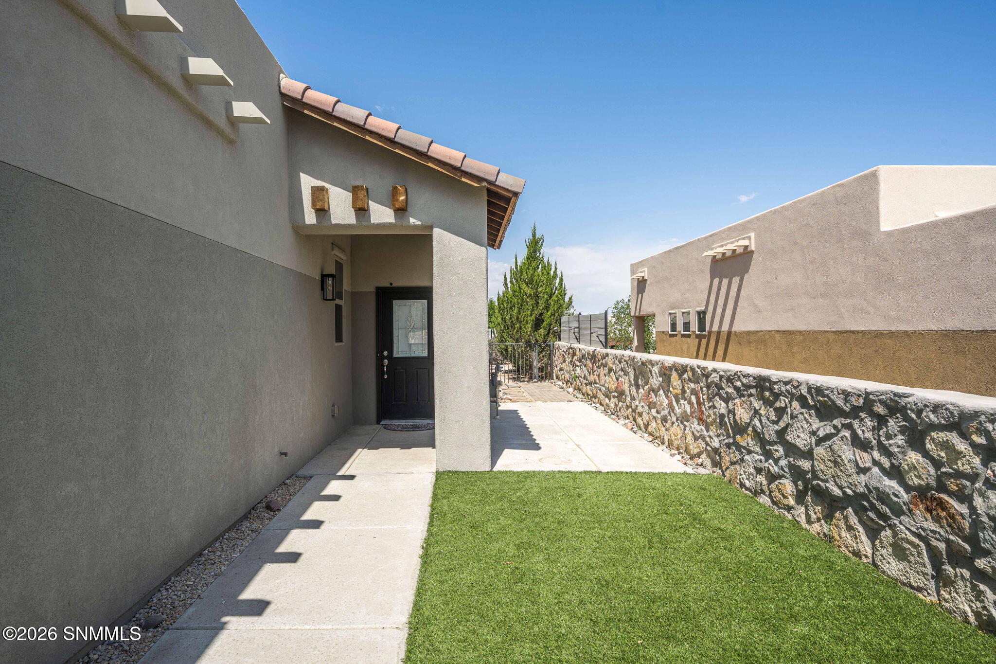 5-web-or-mls-Snappin Homes (Petaluma2531