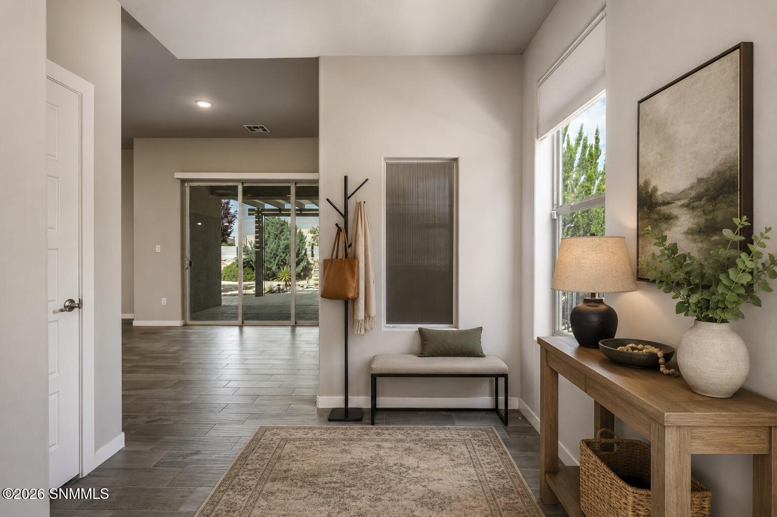 Petaluma staged front entry area