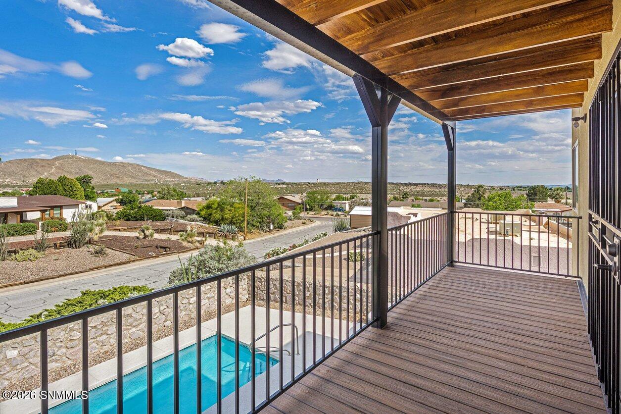 36-Upstairs Deck-1840 Las Tunas Dr