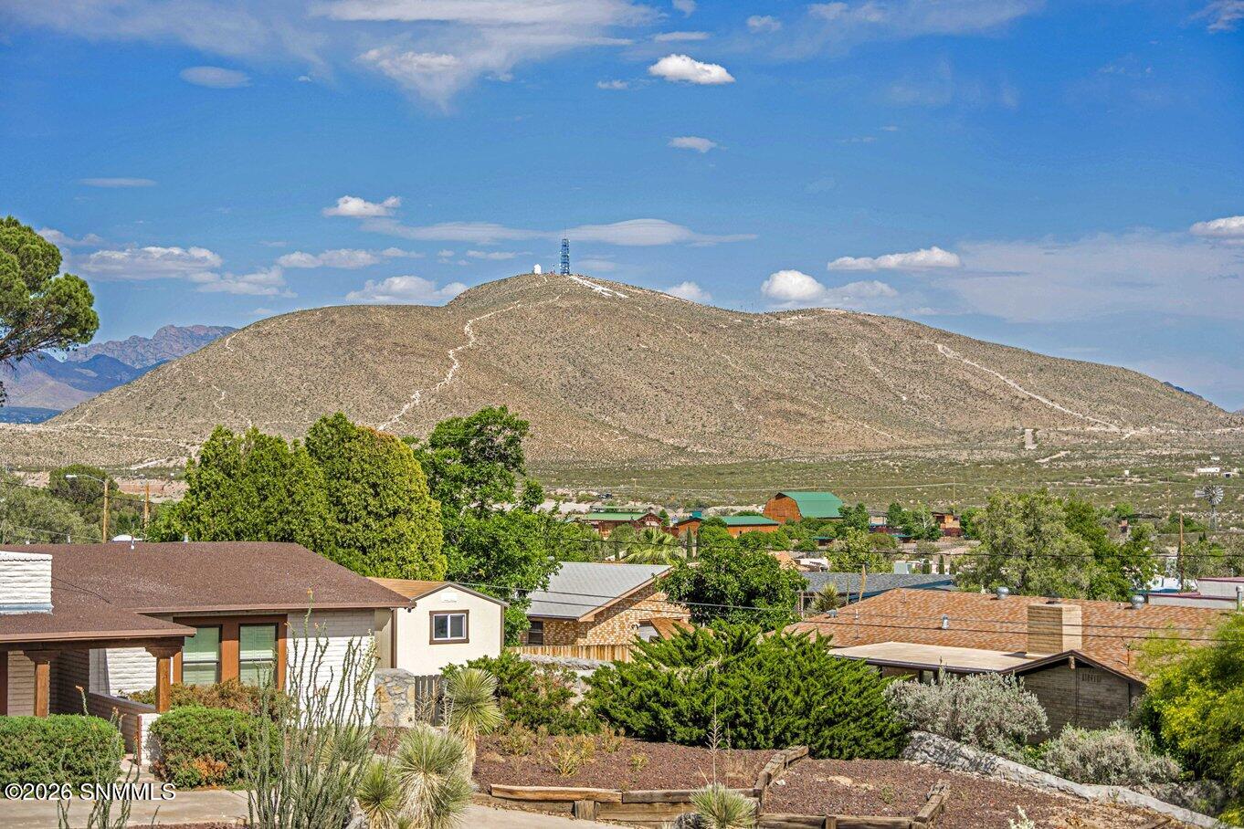 38-Upstairs View of 'A' Mountain-1840 La