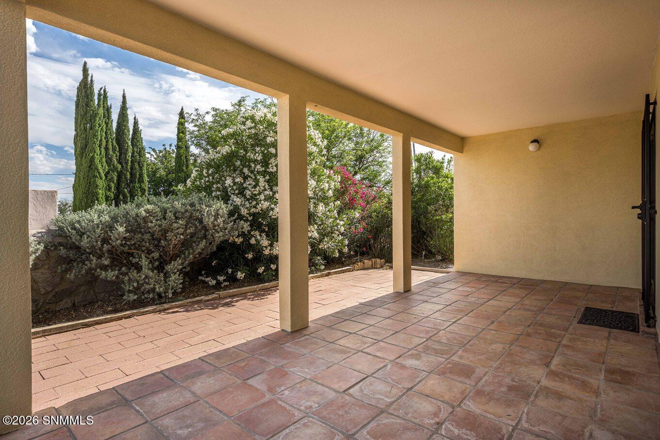 51-South Patio-1840 Las Tunas Dr