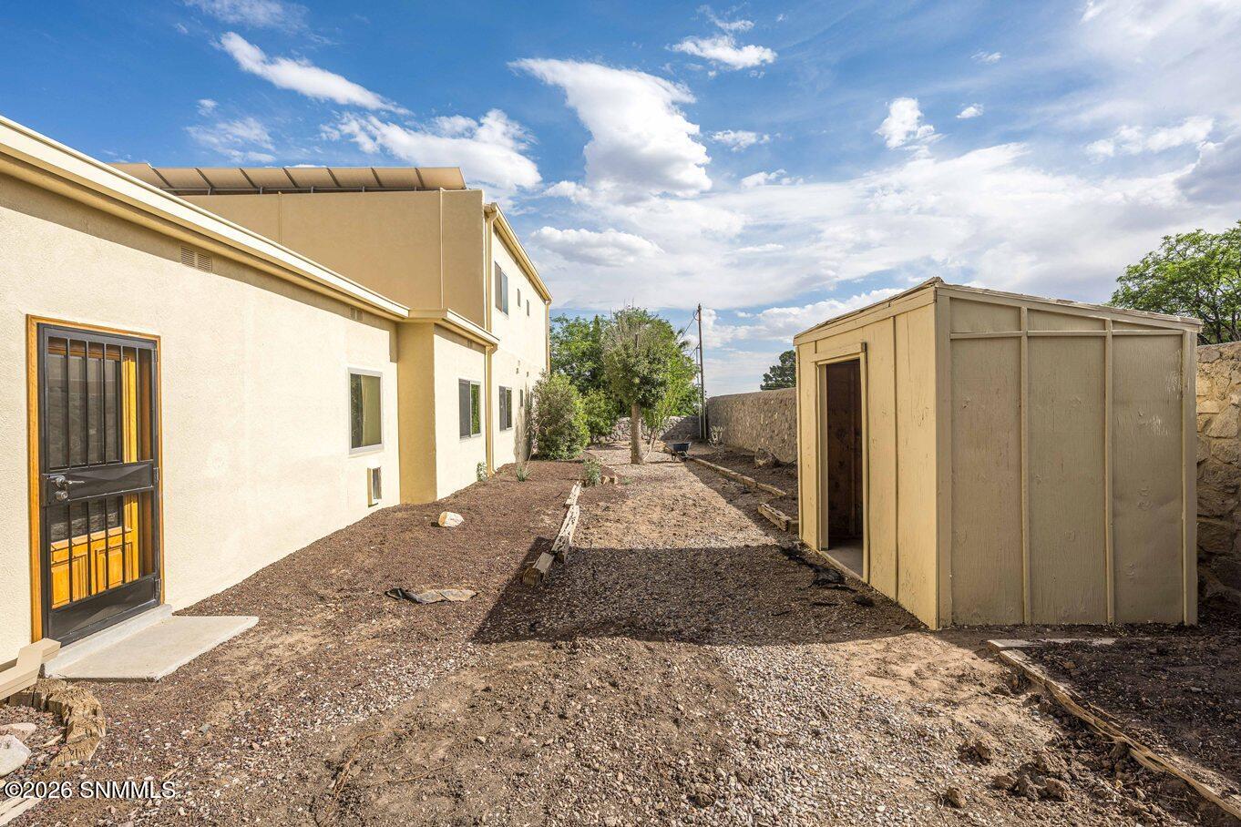 56-Rear Walkway-1840 Las Tunas Dr
