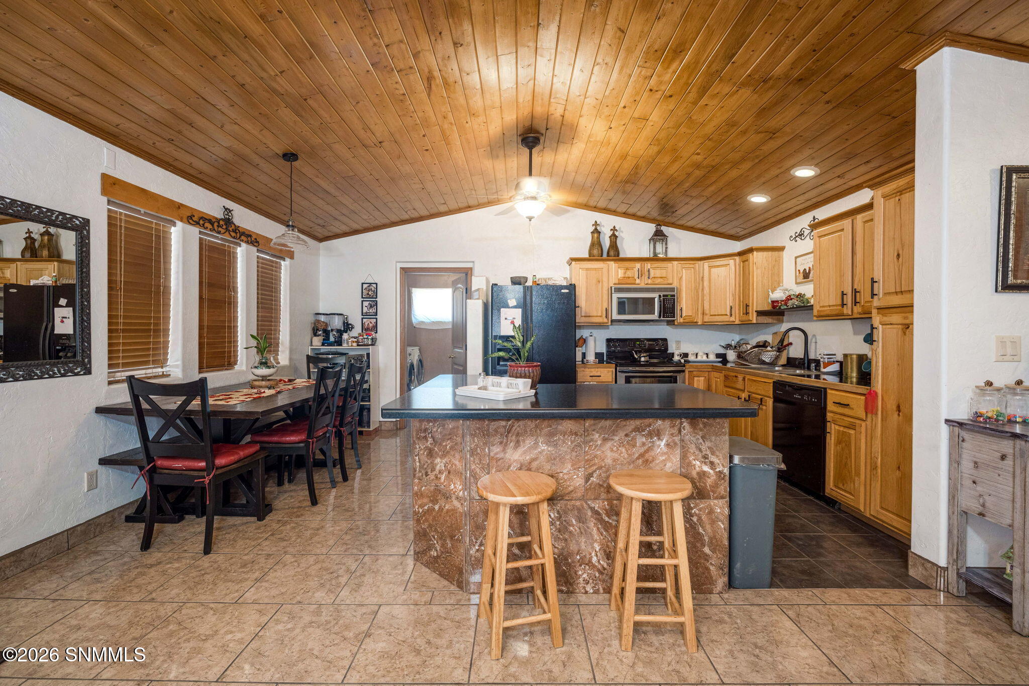 12-web-or-mls-Snappin Homes (BataanEast8
