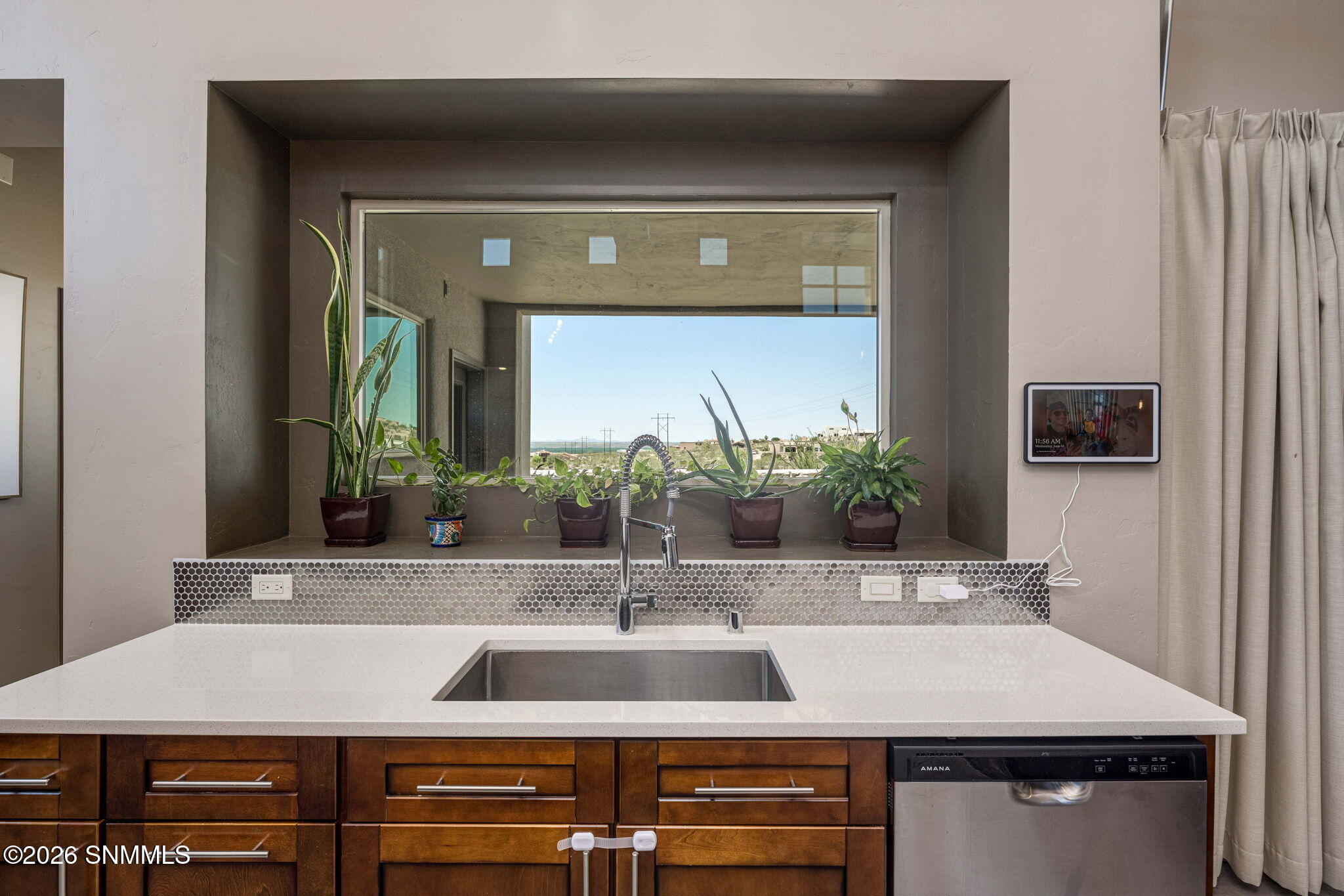 15-web-or-mls-Snappin Homes (ViaEstrella
