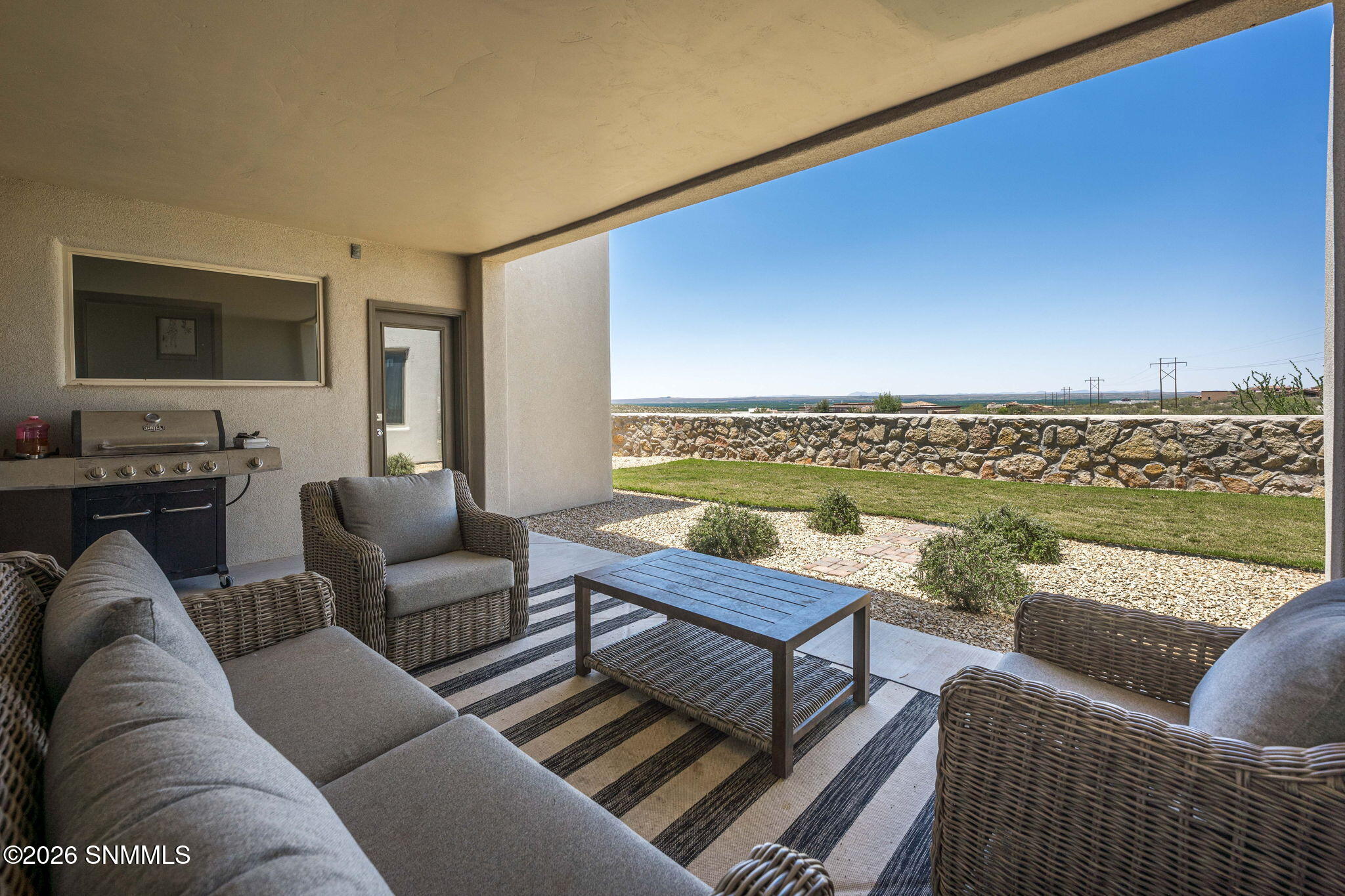 40-web-or-mls-Snappin Homes (ViaEstrella