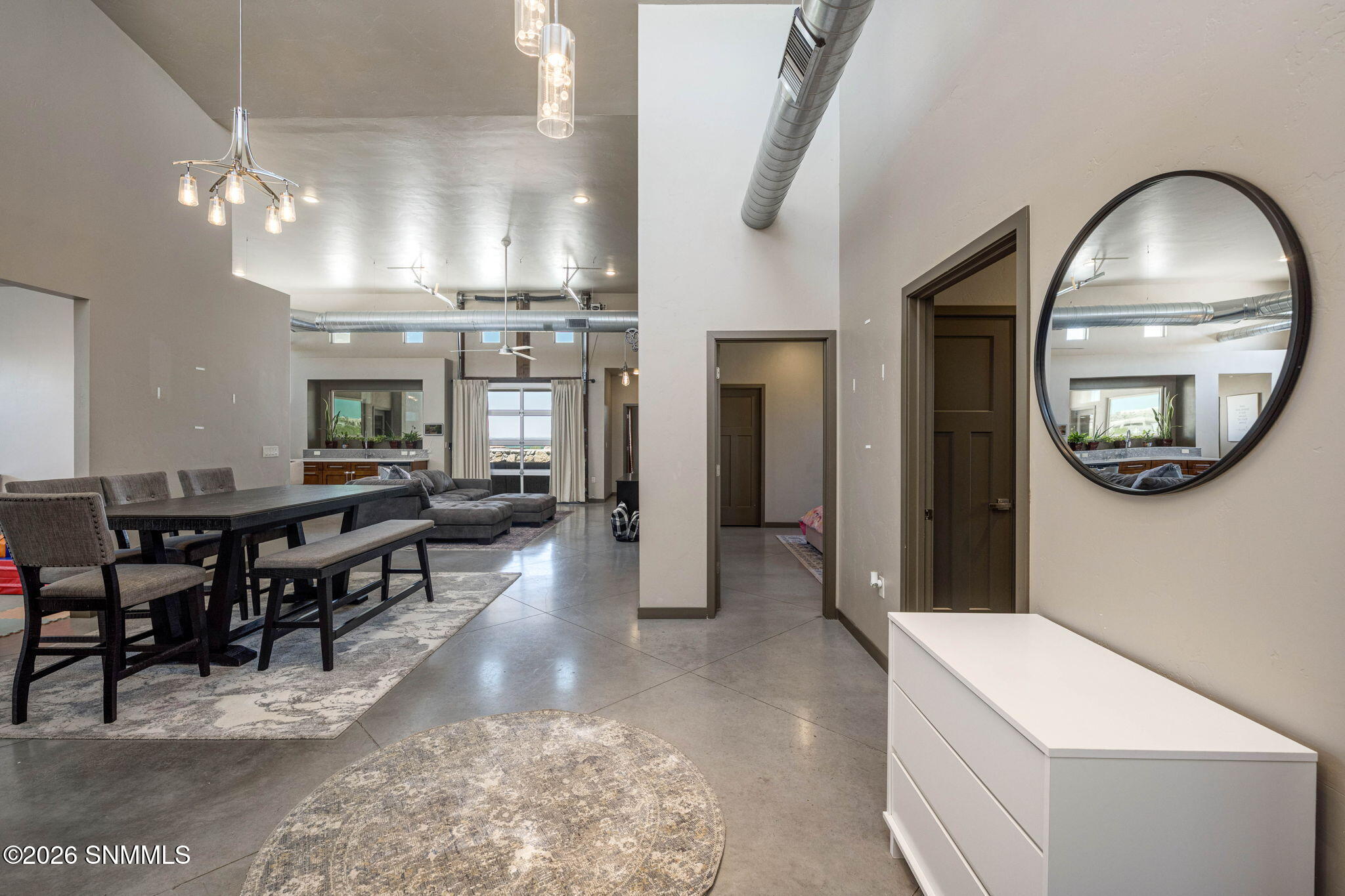 6-web-or-mls-Snappin Homes (ViaEstrella5