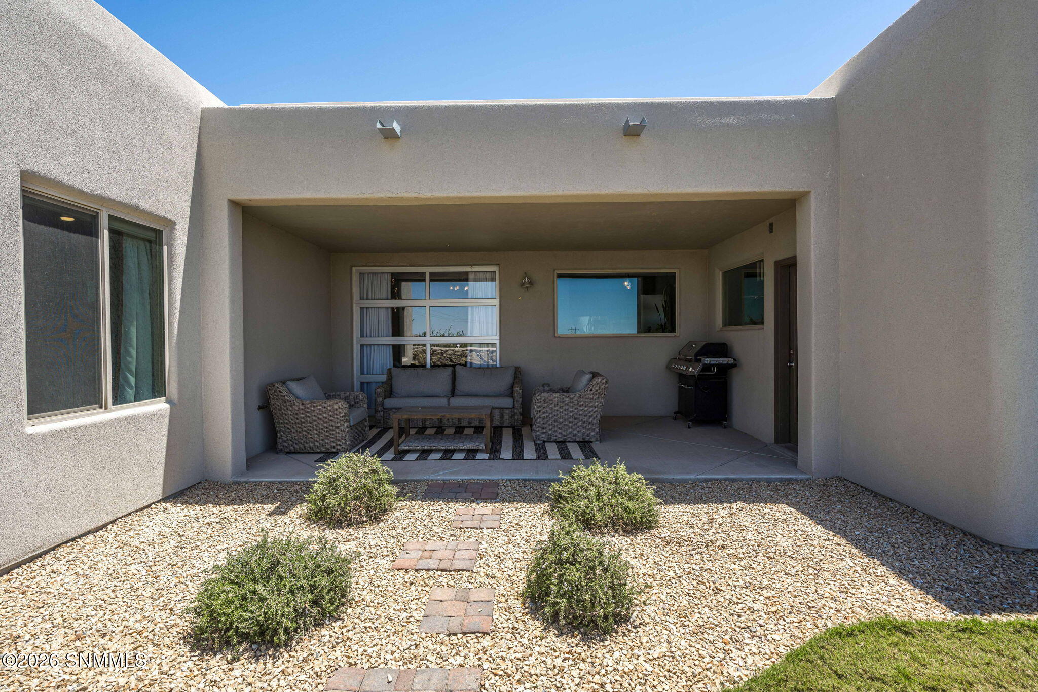 42-web-or-mls-Snappin Homes (ViaEstrella