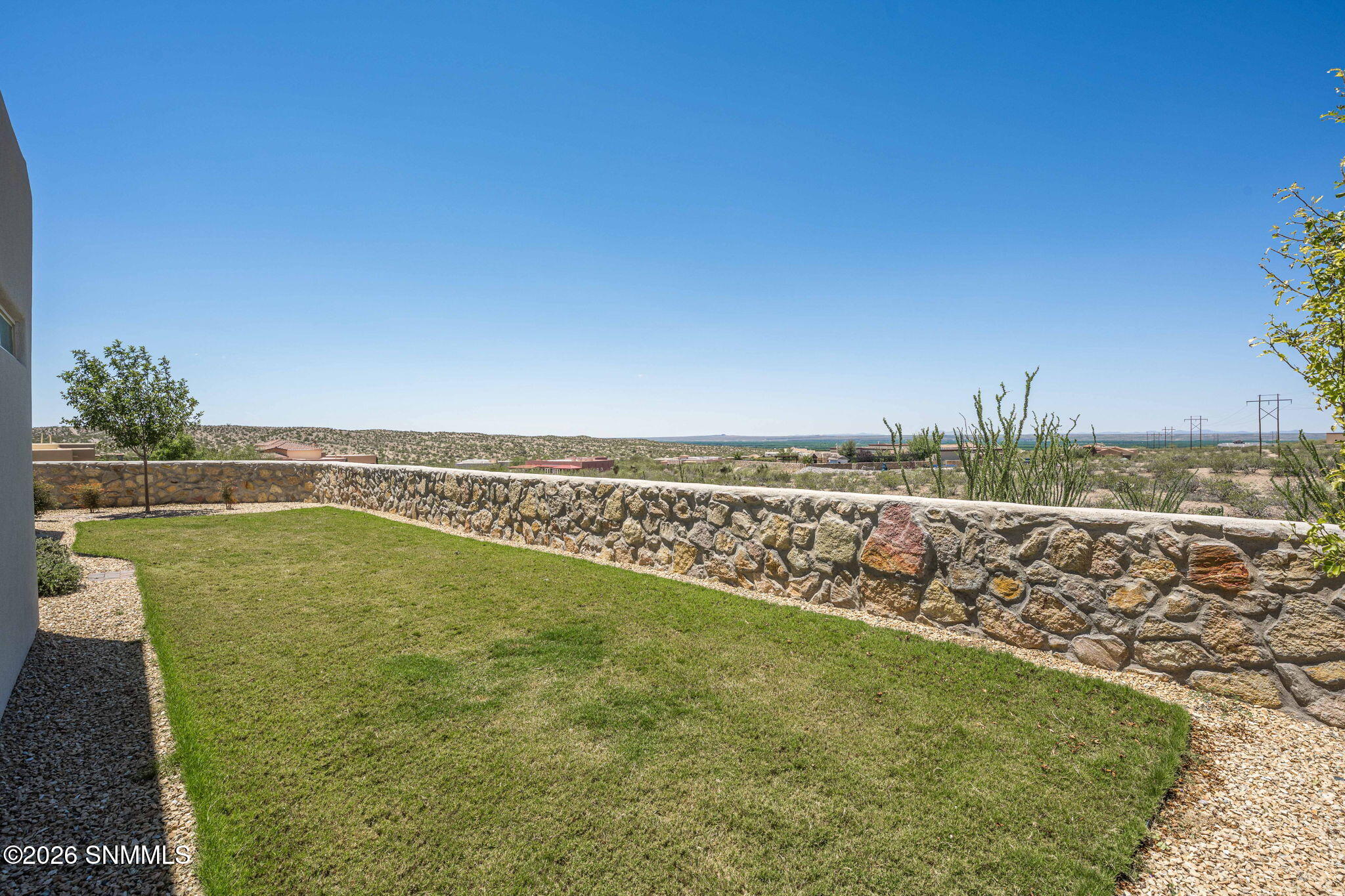 46-web-or-mls-Snappin Homes (ViaEstrella
